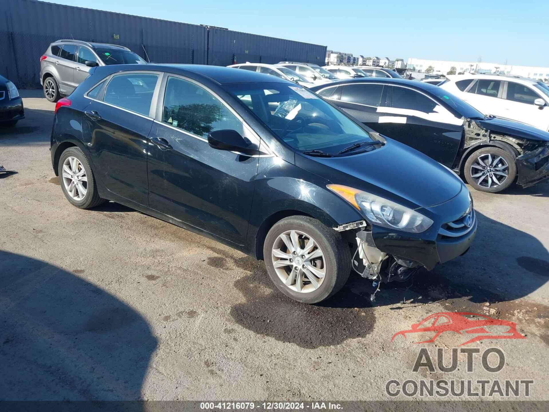 HYUNDAI ELANTRA GT 2014 - KMHD35LH0EU223917