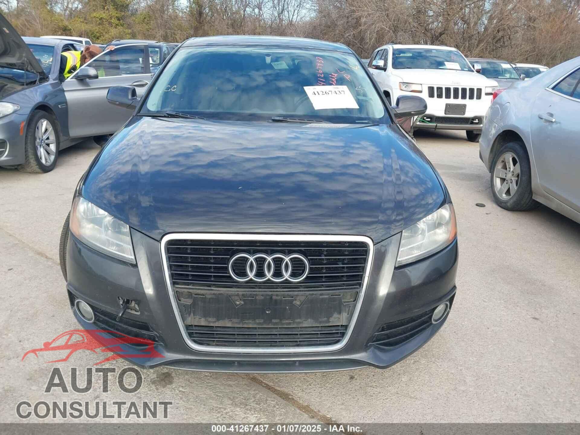 AUDI A3 2011 - WAUBFAFM0BA021299