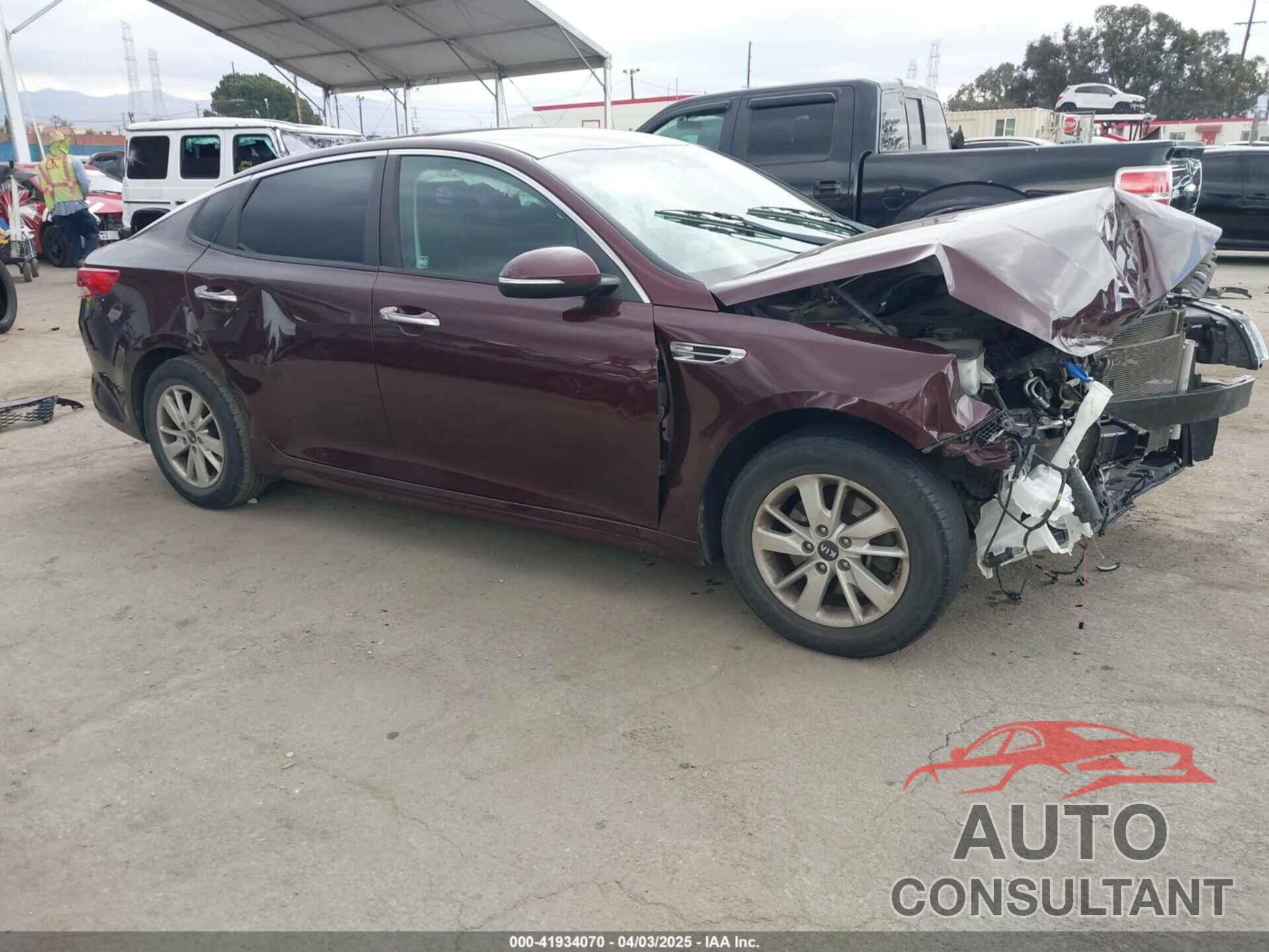 KIA OPTIMA 2017 - 5XXGT4L36HG155679