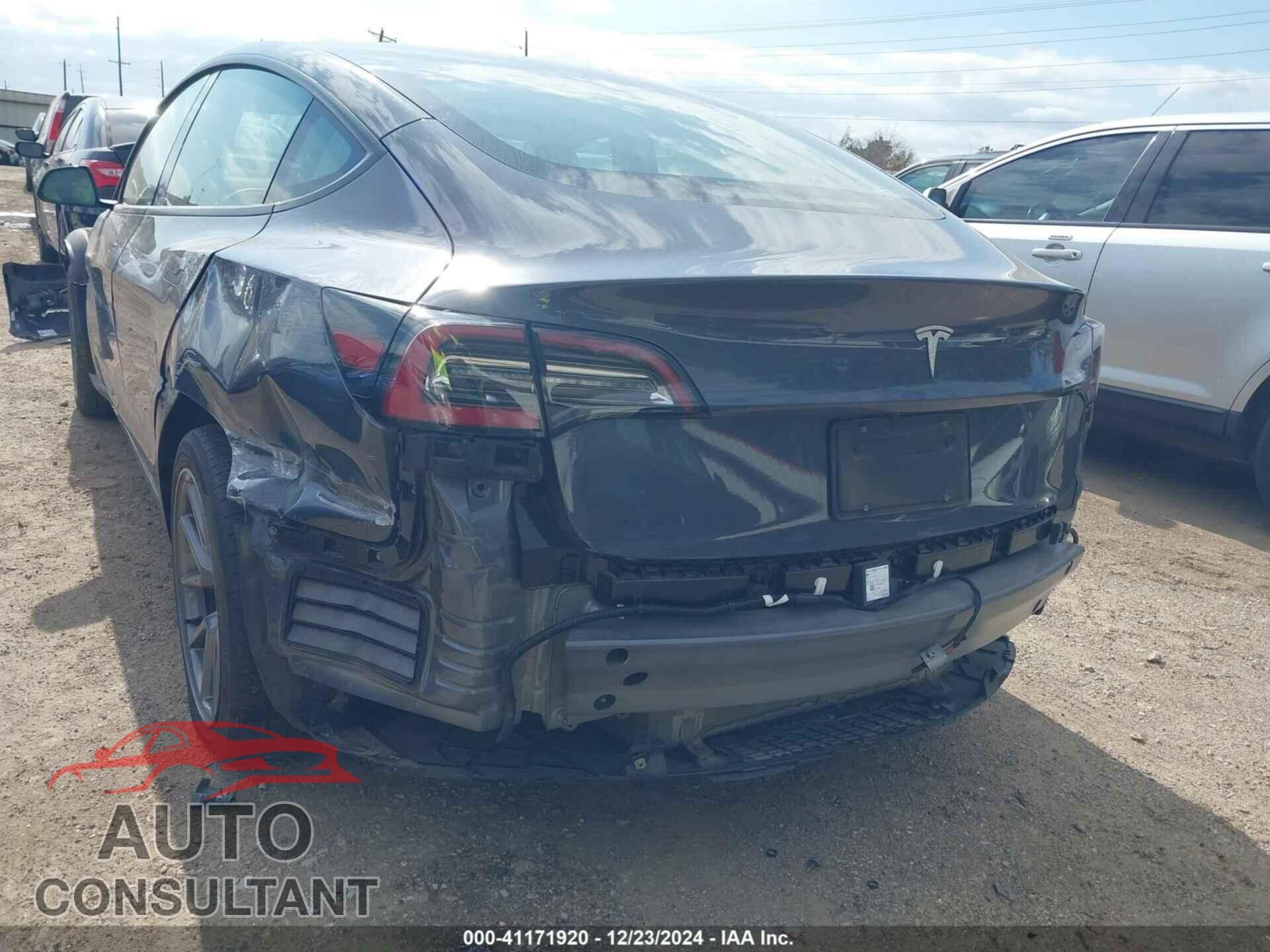 TESLA MODEL 3 2023 - 5YJ3E1EA4PF498303