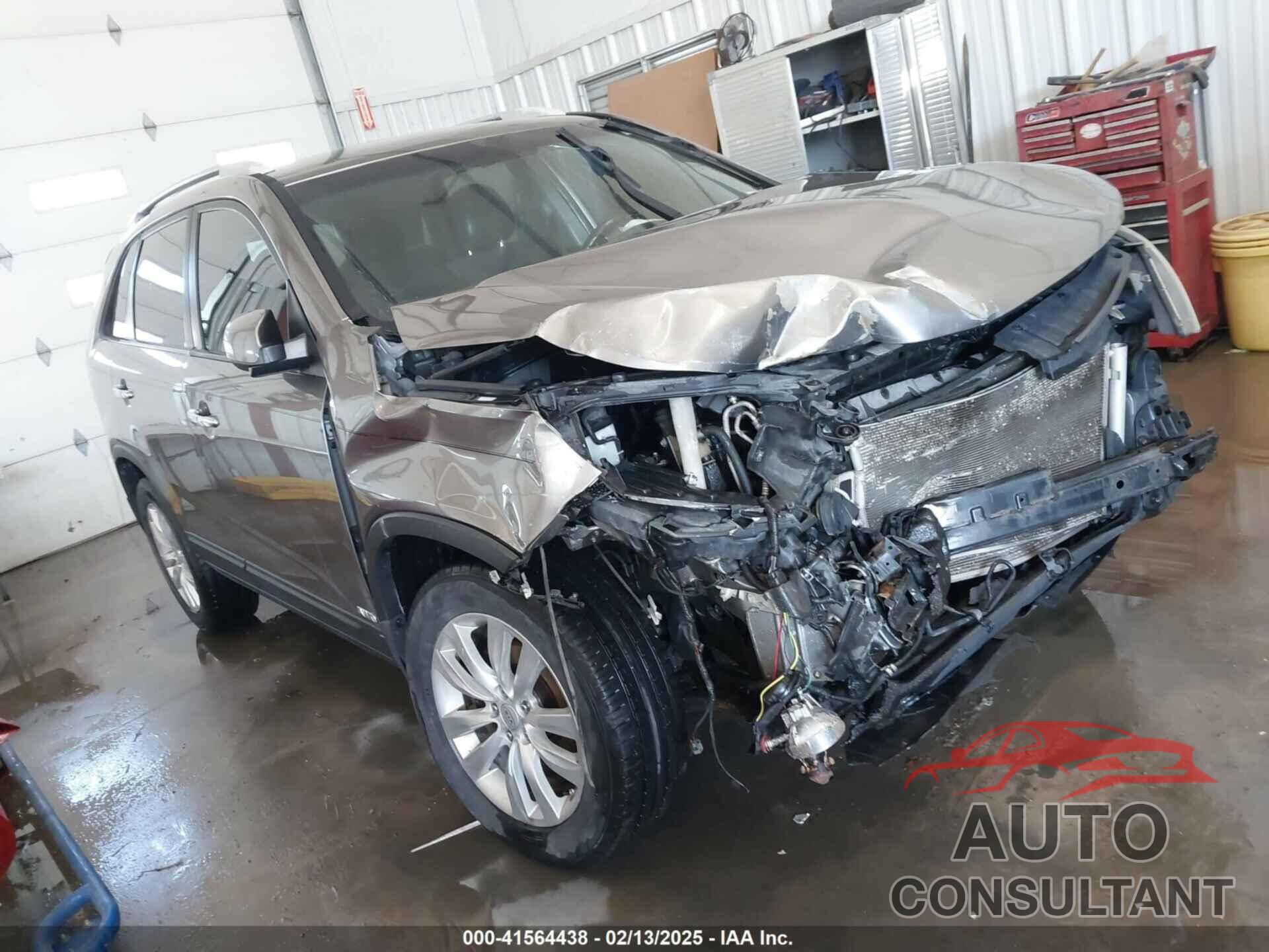 KIA SORENTO 2011 - 5XYKUCA1XBG150443