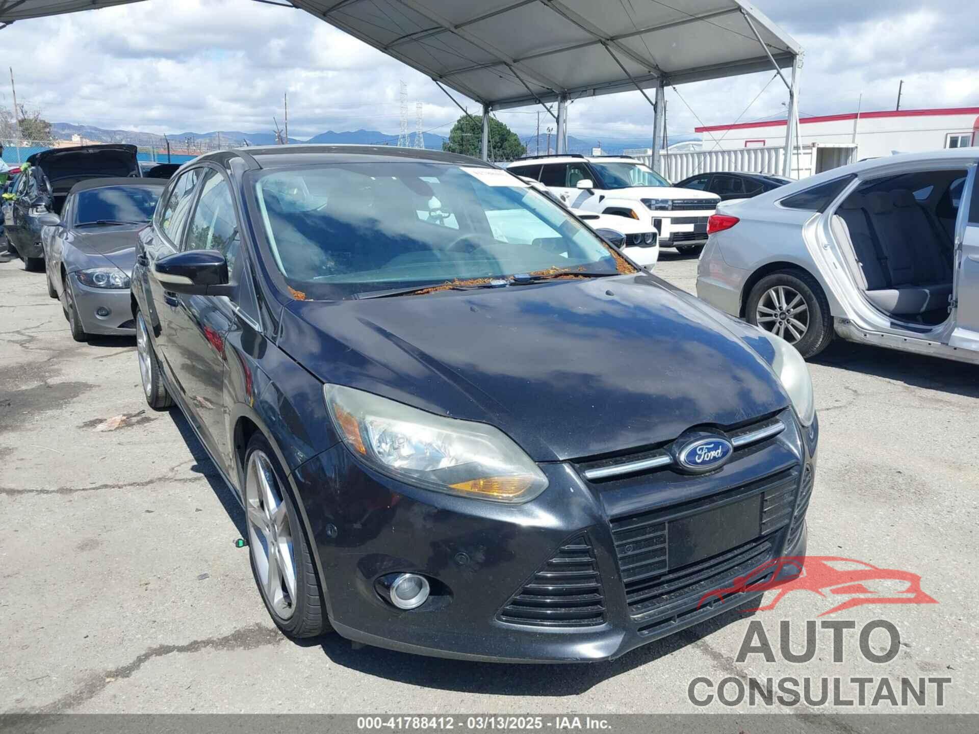 FORD FOCUS 2012 - 1FAHP3N22CL426419