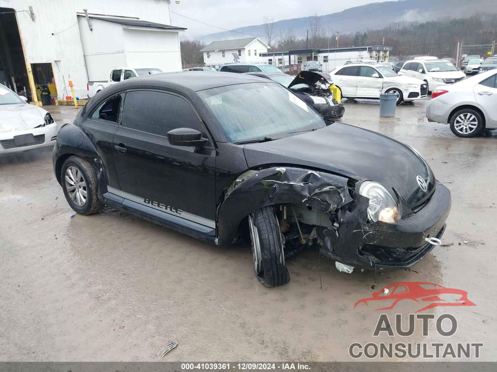 VOLKSWAGEN BEETLE 2014 - 3VWFP7AT3EM628806
