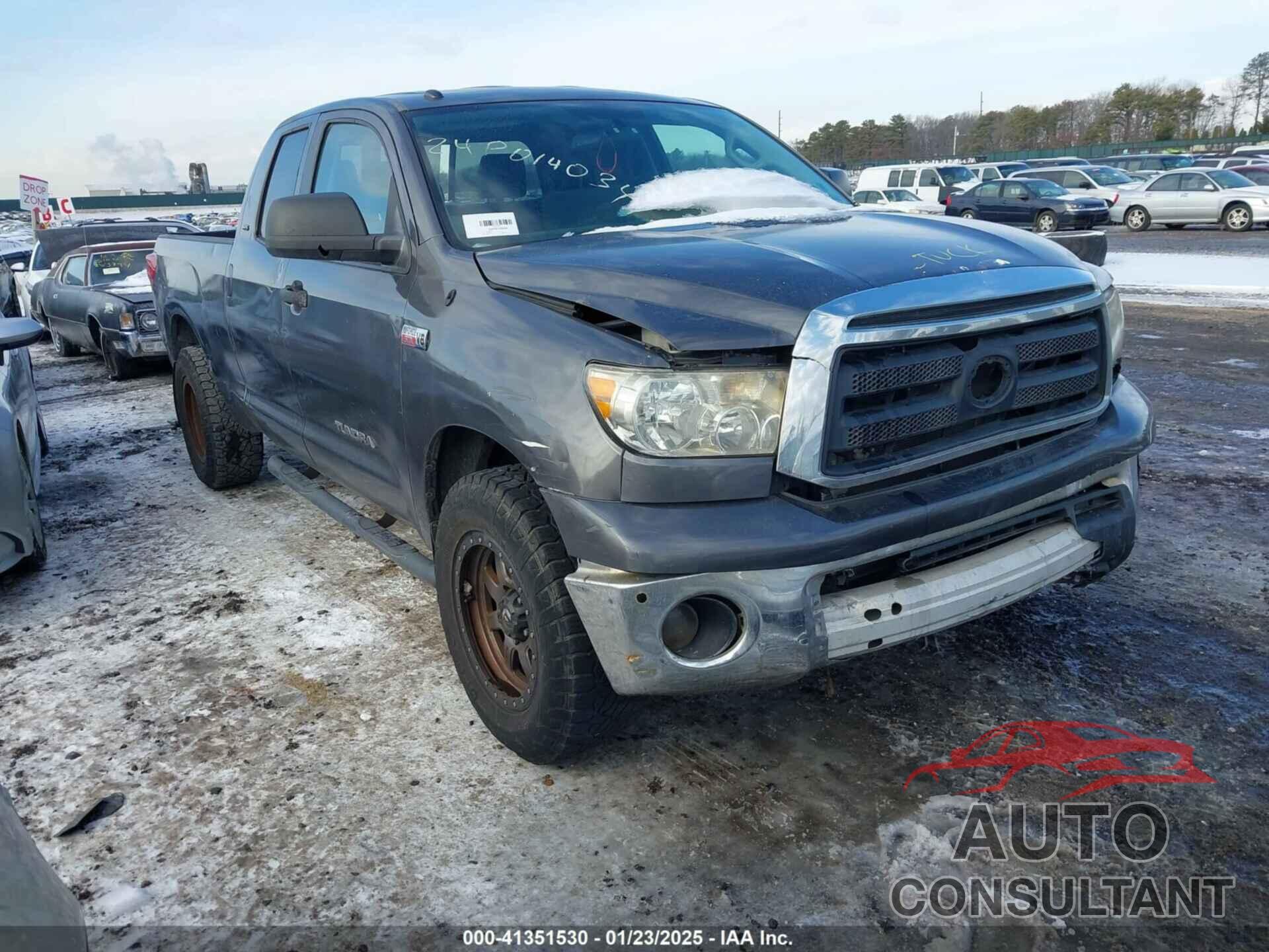 TOYOTA TUNDRA 2011 - 5TFRY5F14BX105163