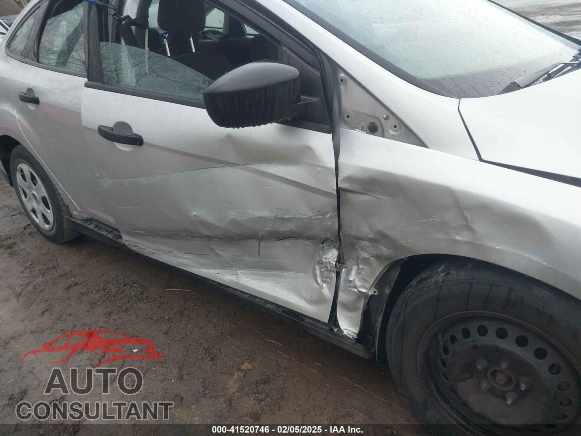 FORD FOCUS 2014 - 1FADP3E27EL453097