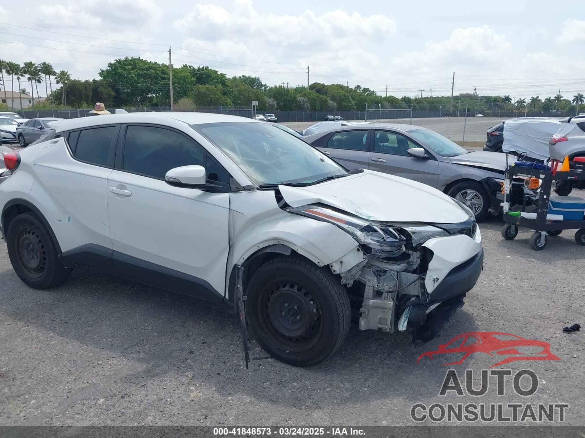 TOYOTA C-HR 2021 - NMTKHMBX4MR130660