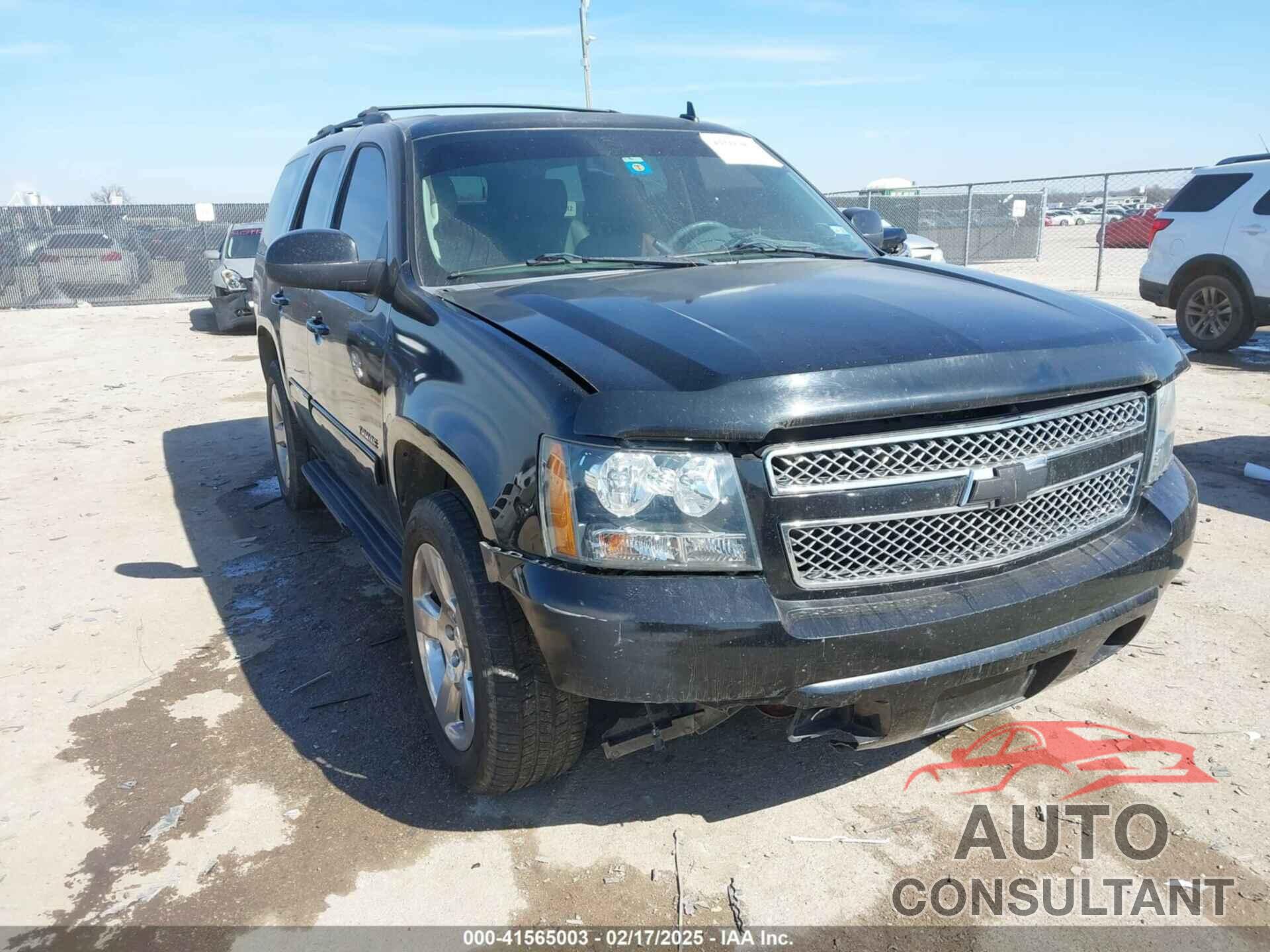 CHEVROLET TAHOE 2013 - 1GNSCBE06DR251666