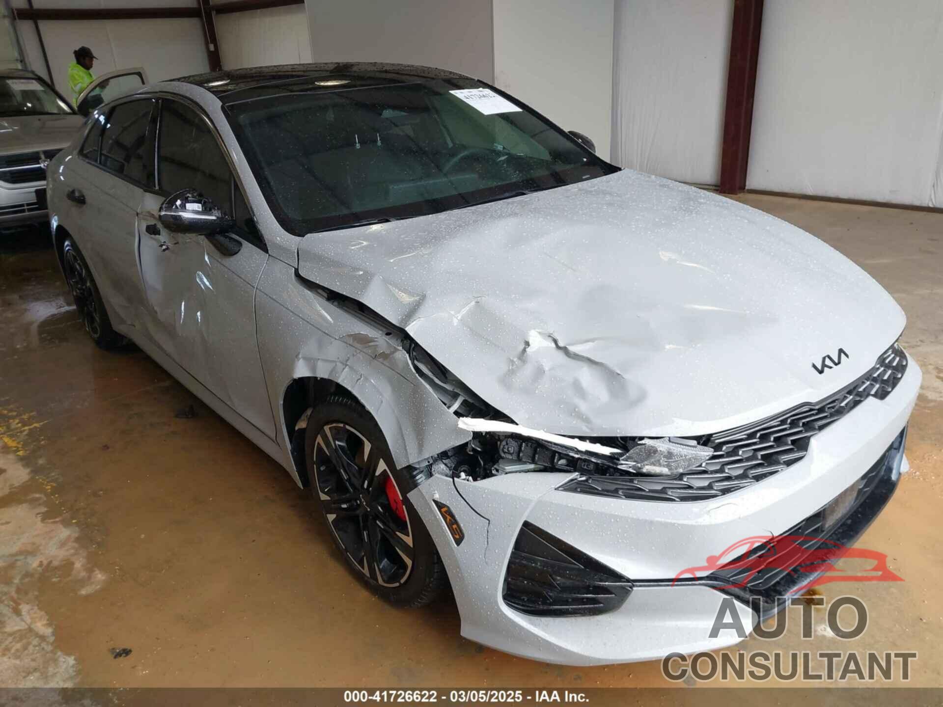 KIA K5 2023 - 5XXG64J28PG212142