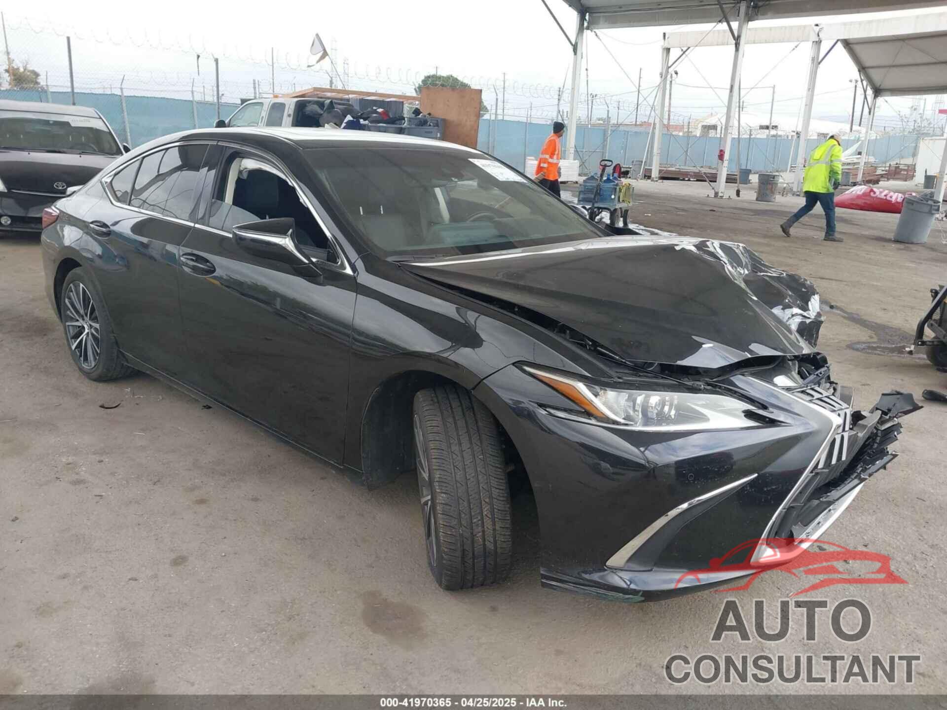 LEXUS ES 300H 2024 - 58ADA1C18RU047988