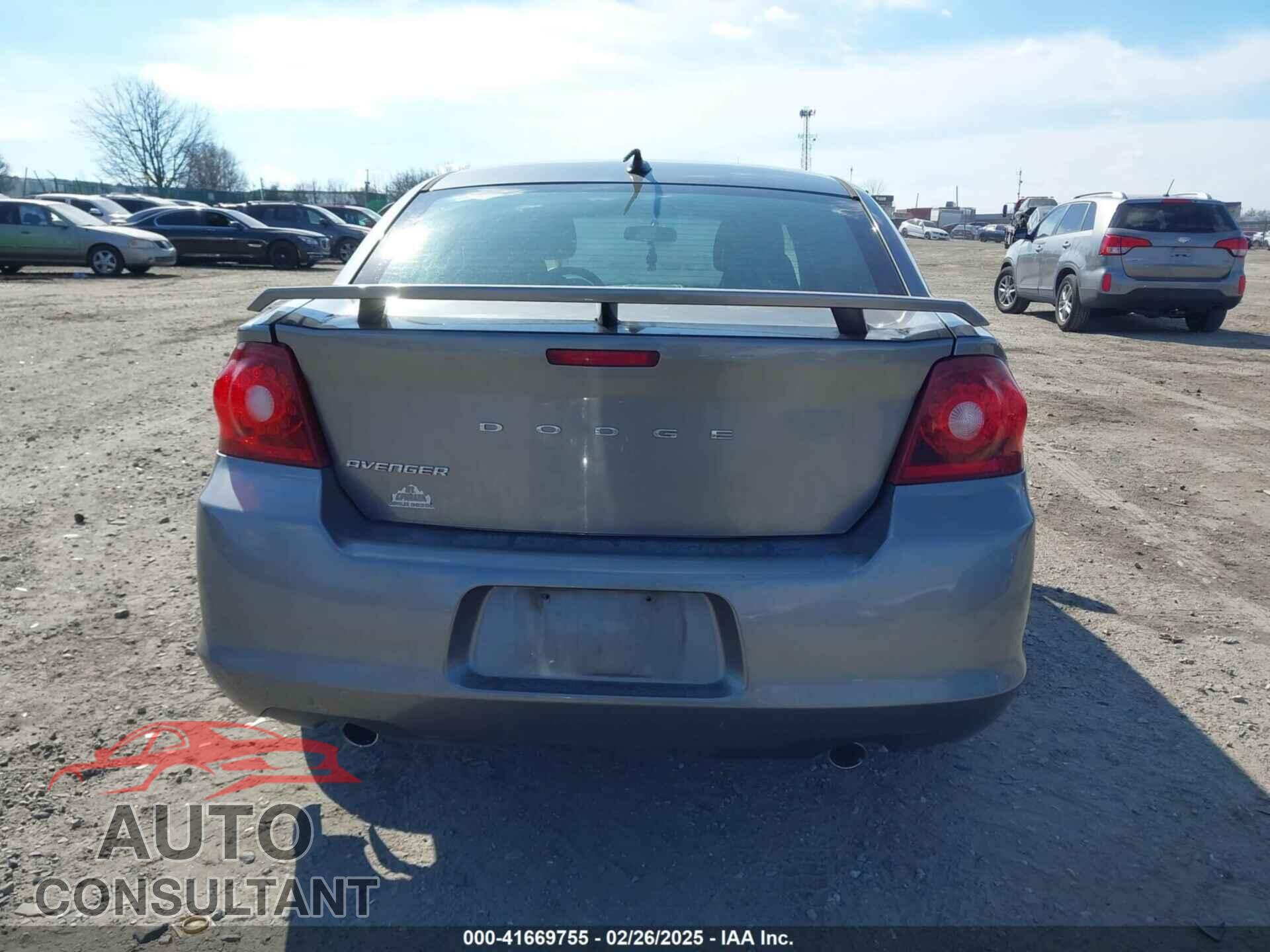 DODGE AVENGER 2013 - 1C3CDZAG3DN748367