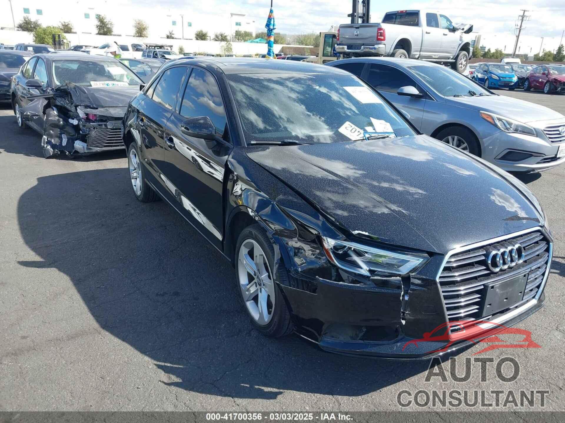 AUDI A3 2018 - WAUAUGFF8J1041935