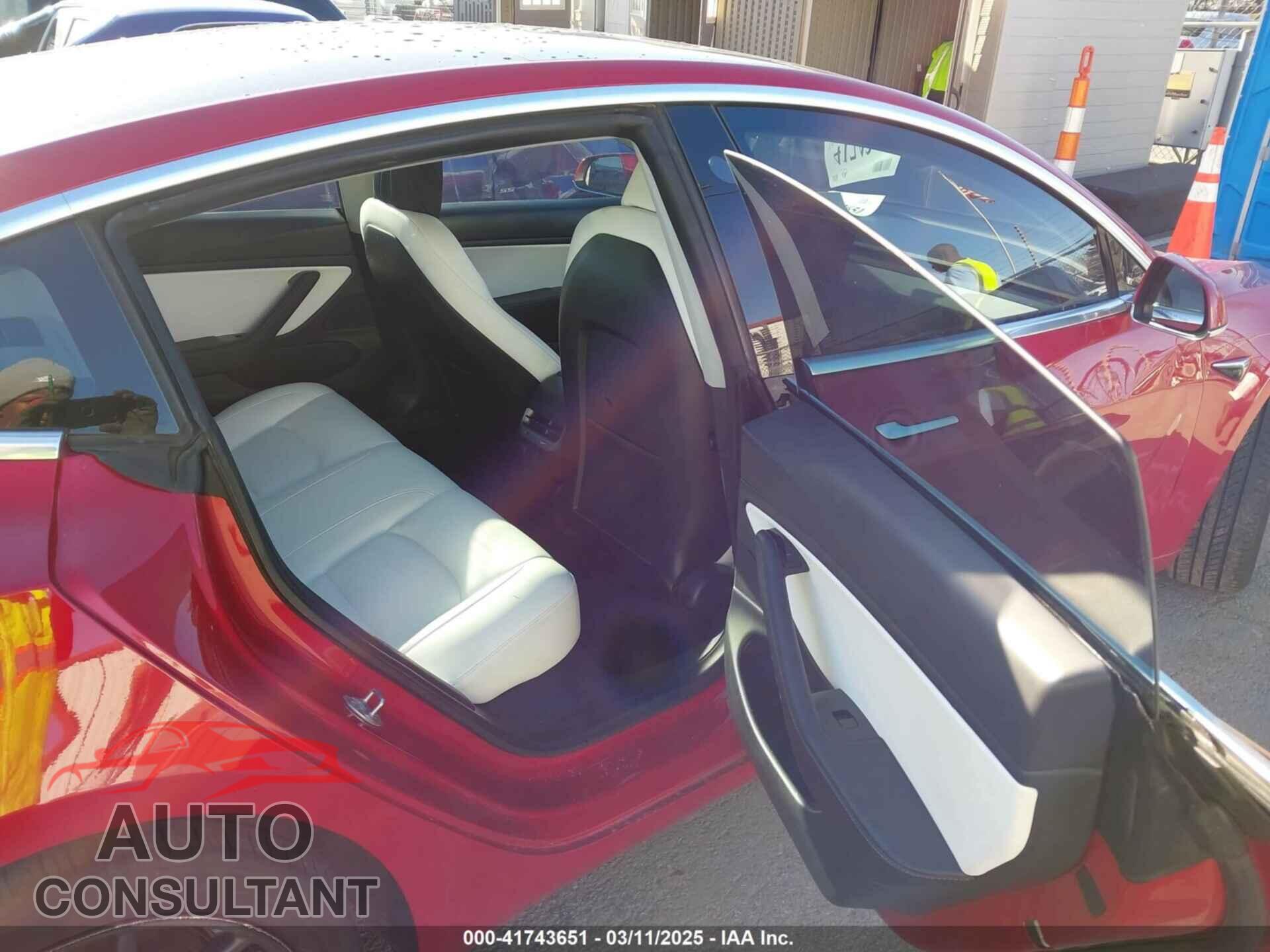 TESLA MODEL 3 2020 - 5YJ3E1EB4LF668470