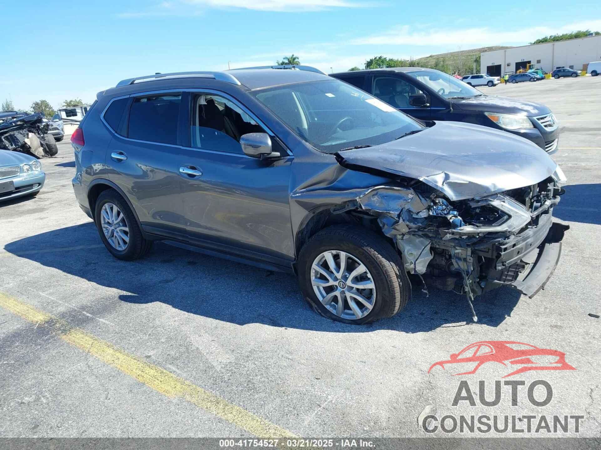 NISSAN ROGUE 2017 - KNMAT2MT7HP617801