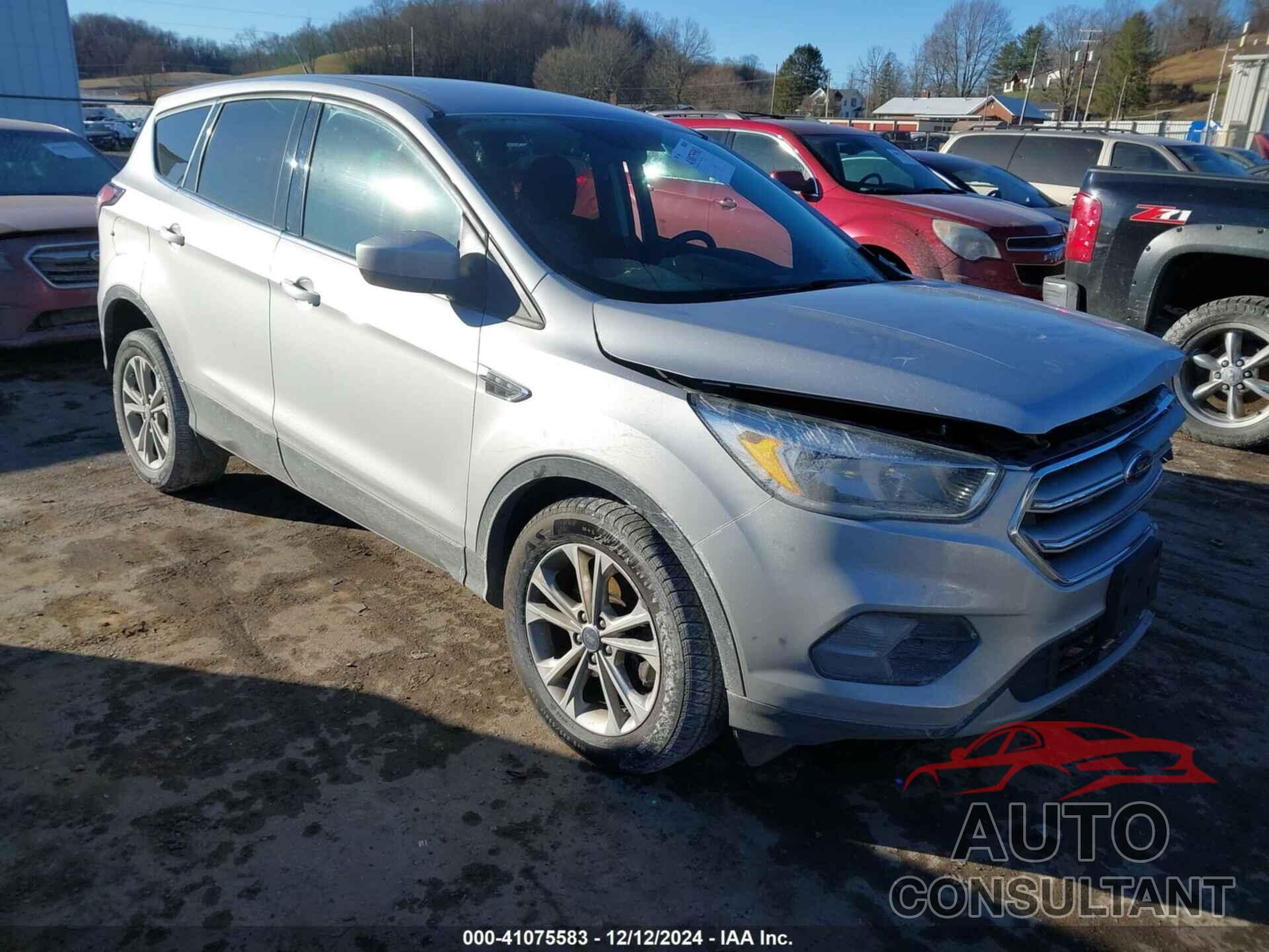 FORD ESCAPE 2017 - 1FMCU9GD9HUB65639