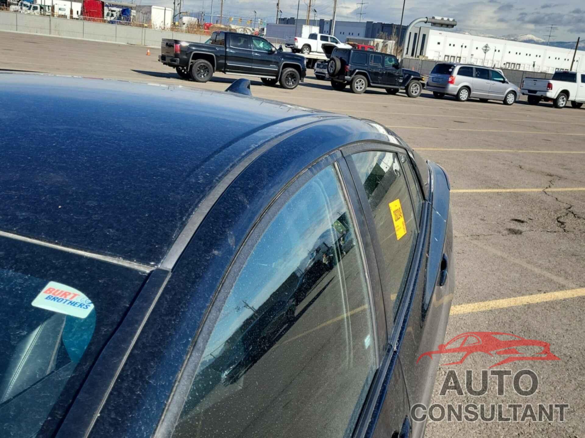 TOYOTA PRIUS 2020 - JTDKARFU3L3125095