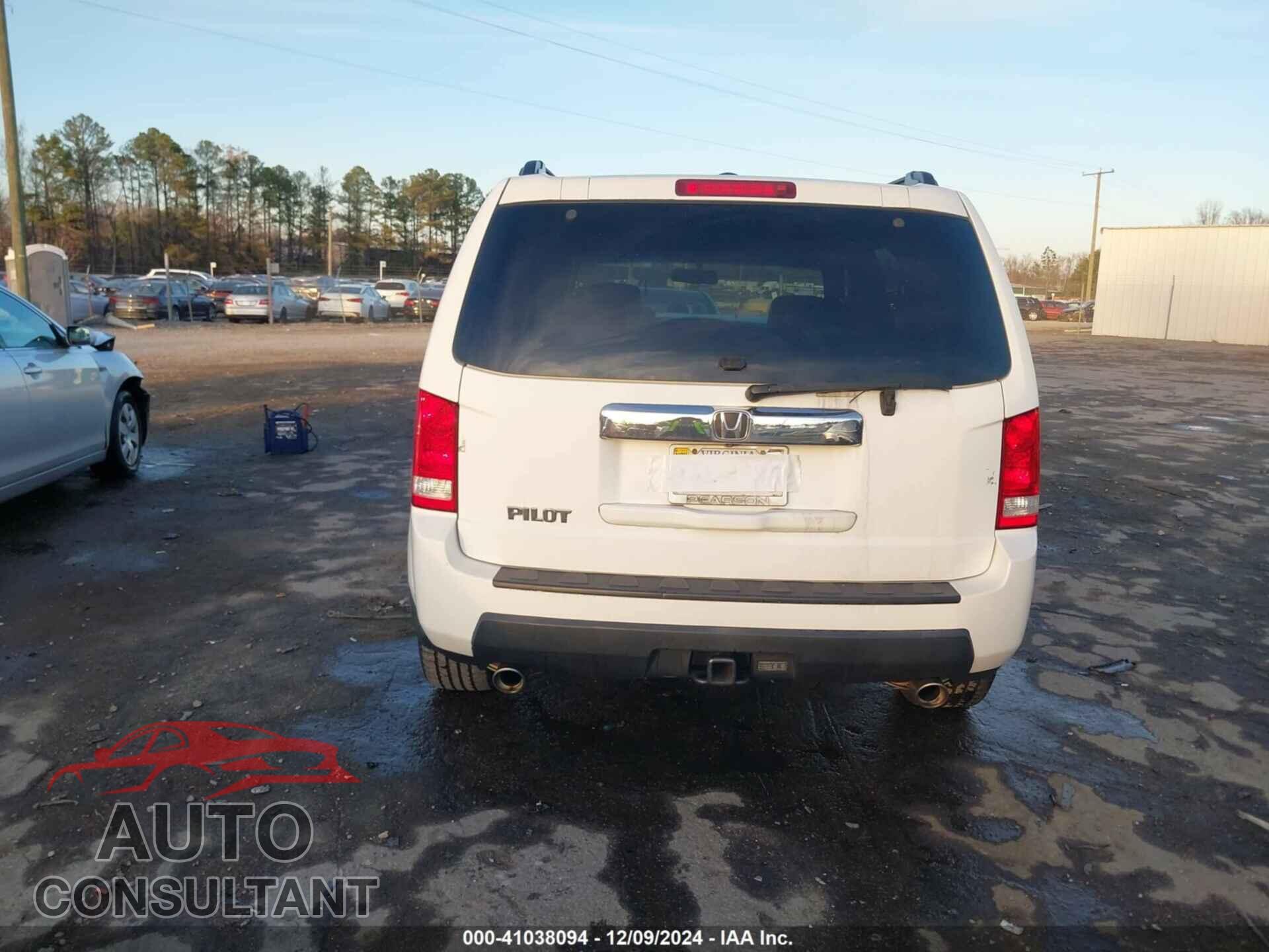 HONDA PILOT 2011 - 5FNYF3H56BB014802
