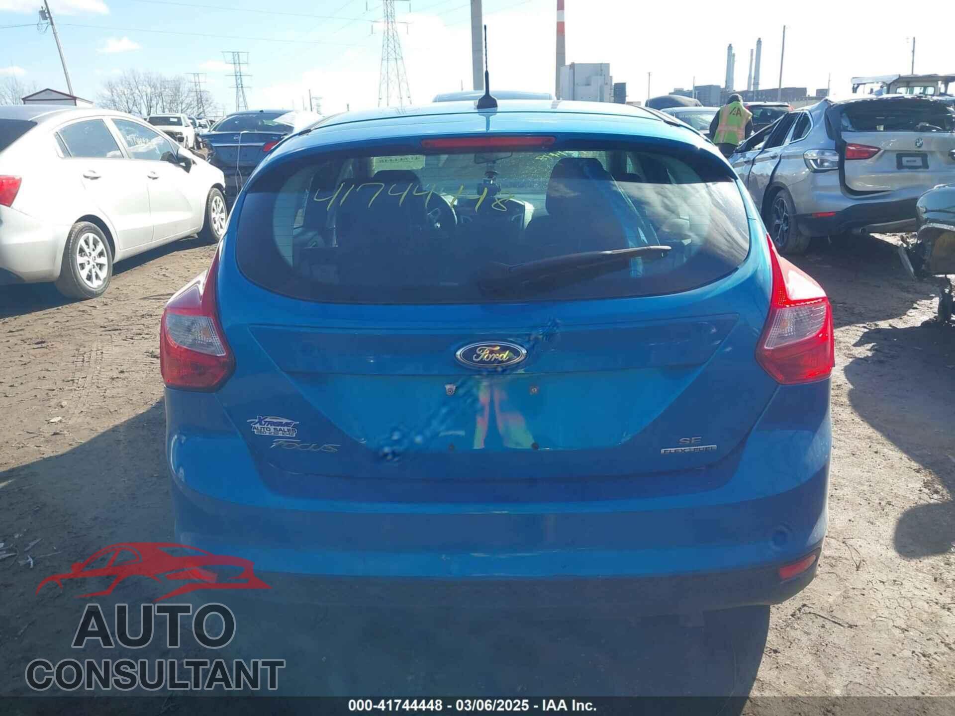 FORD FOCUS 2014 - 1FADP3K23EL180163
