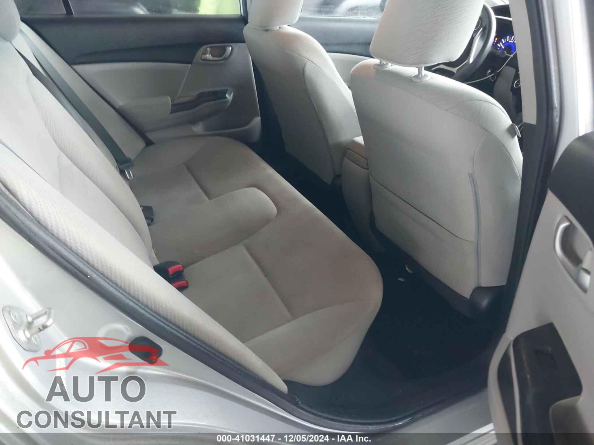HONDA CIVIC 2013 - 2HGFB2F55DH540966