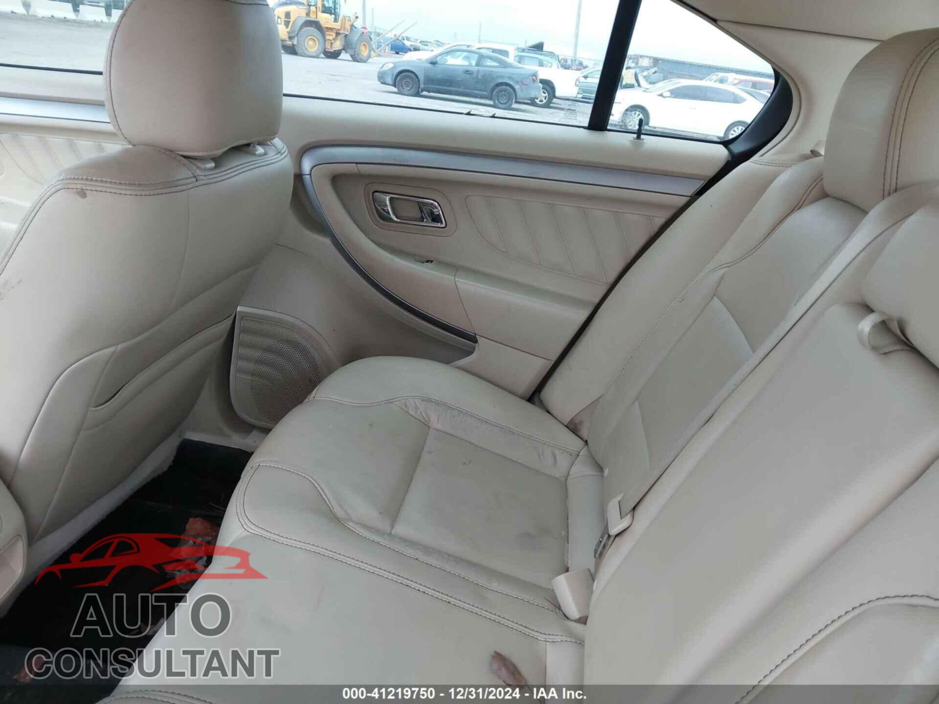 FORD TAURUS 2015 - 1FAHP2E83FG191895