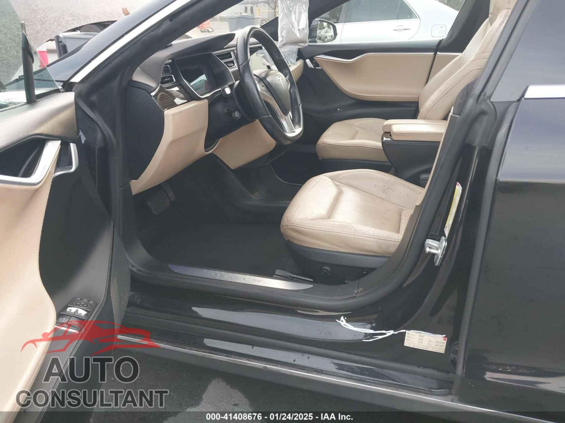 TESLA MODEL S 2016 - 5YJSA1E11GF132015