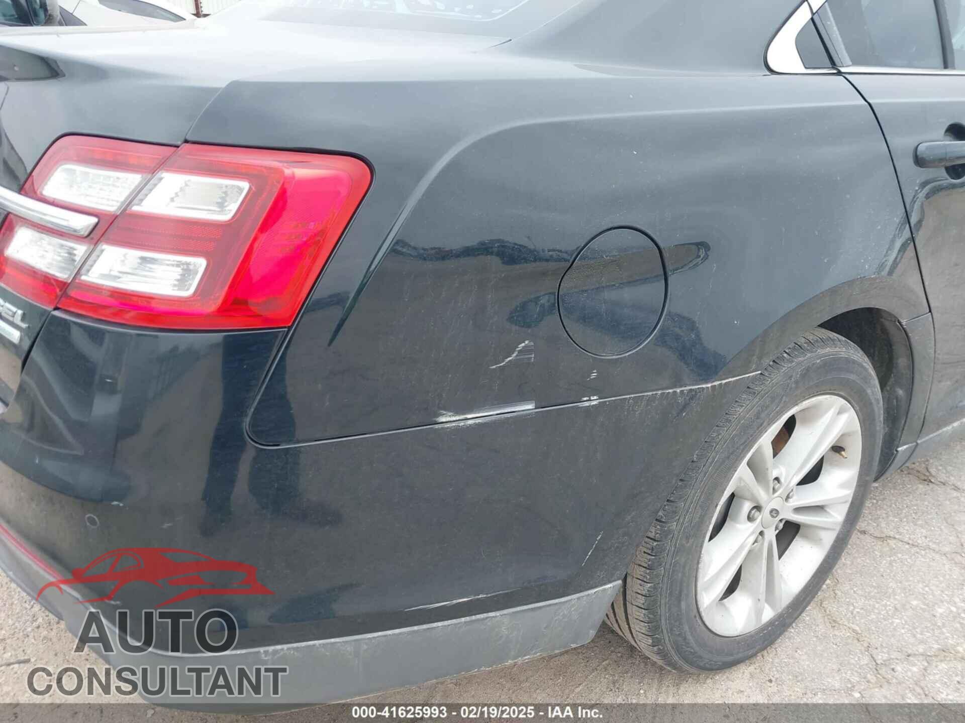 FORD TAURUS 2014 - 1FAHP2E90EG141561