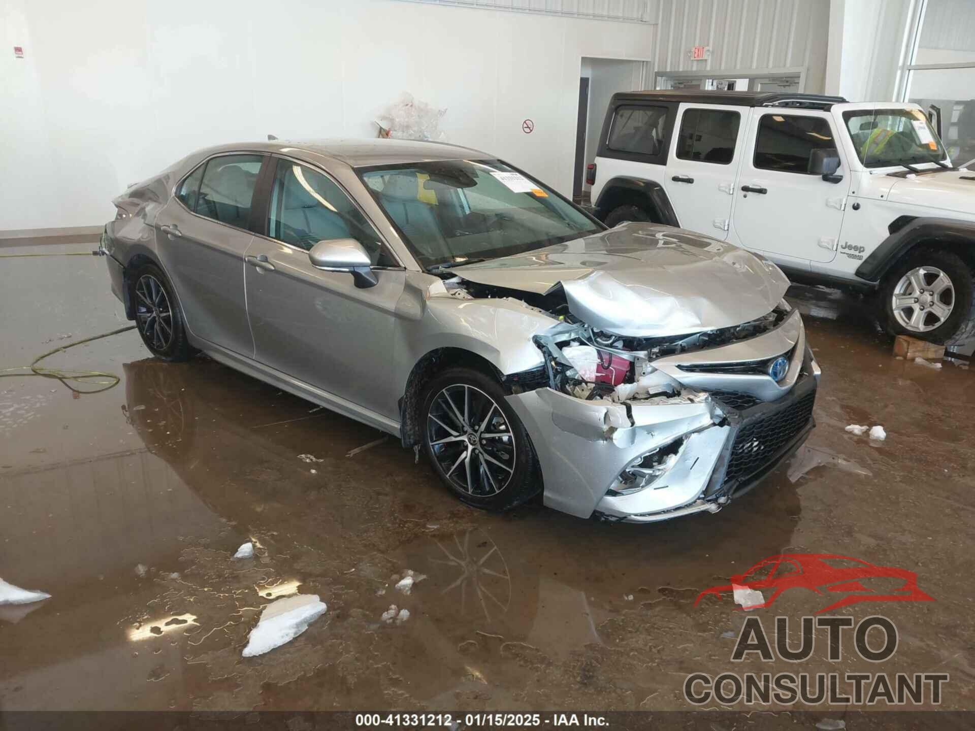TOYOTA CAMRY HYBRID 2024 - 4T1G31AK0RU069865