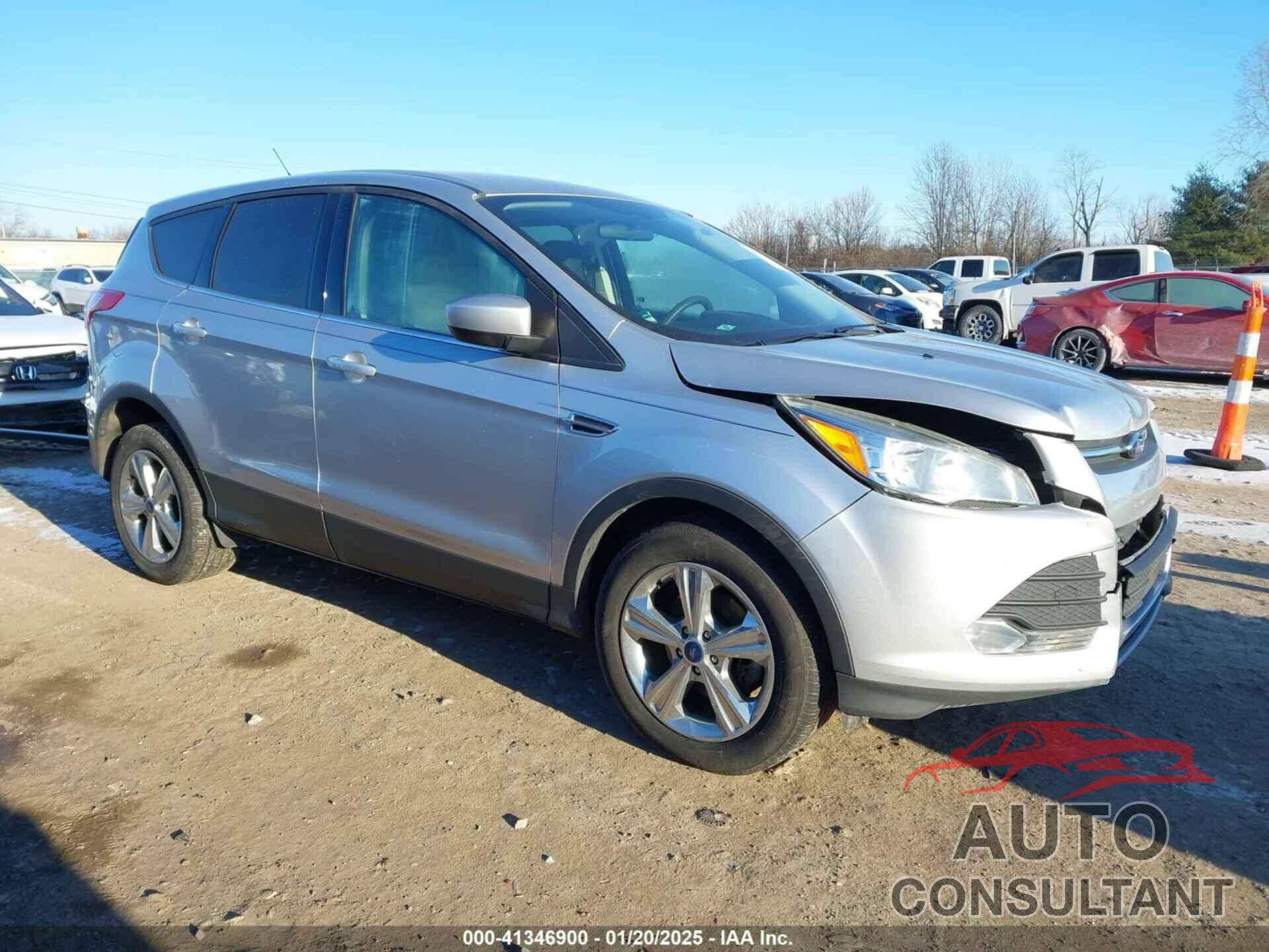 FORD ESCAPE 2015 - 1FMCU0GXXFUA40586