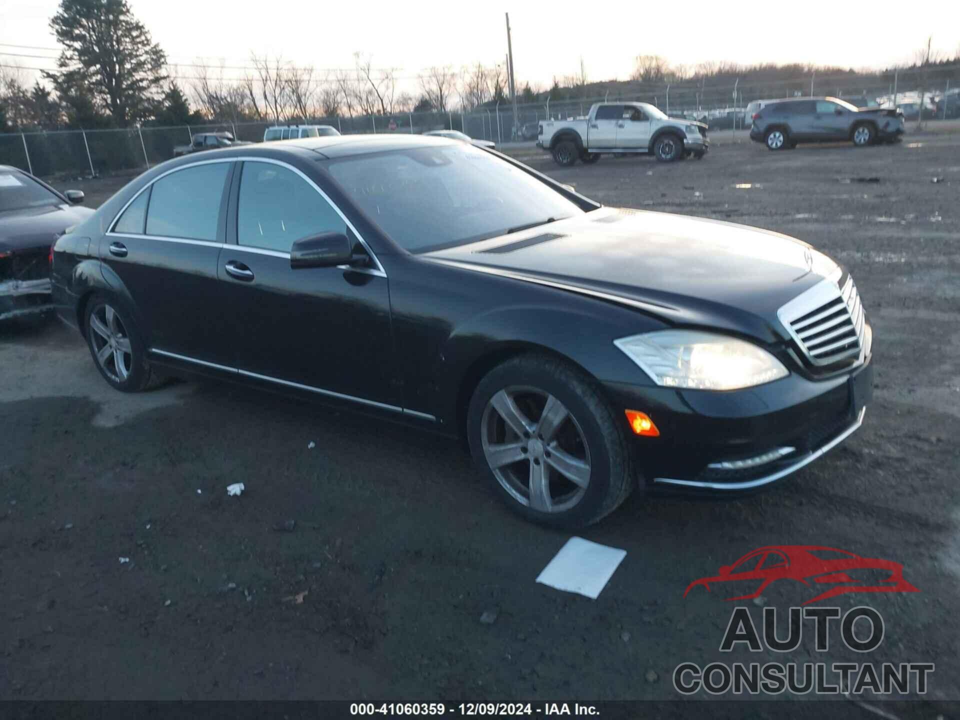 MERCEDES-BENZ S 550 2011 - WDDNG8GB8BA363043