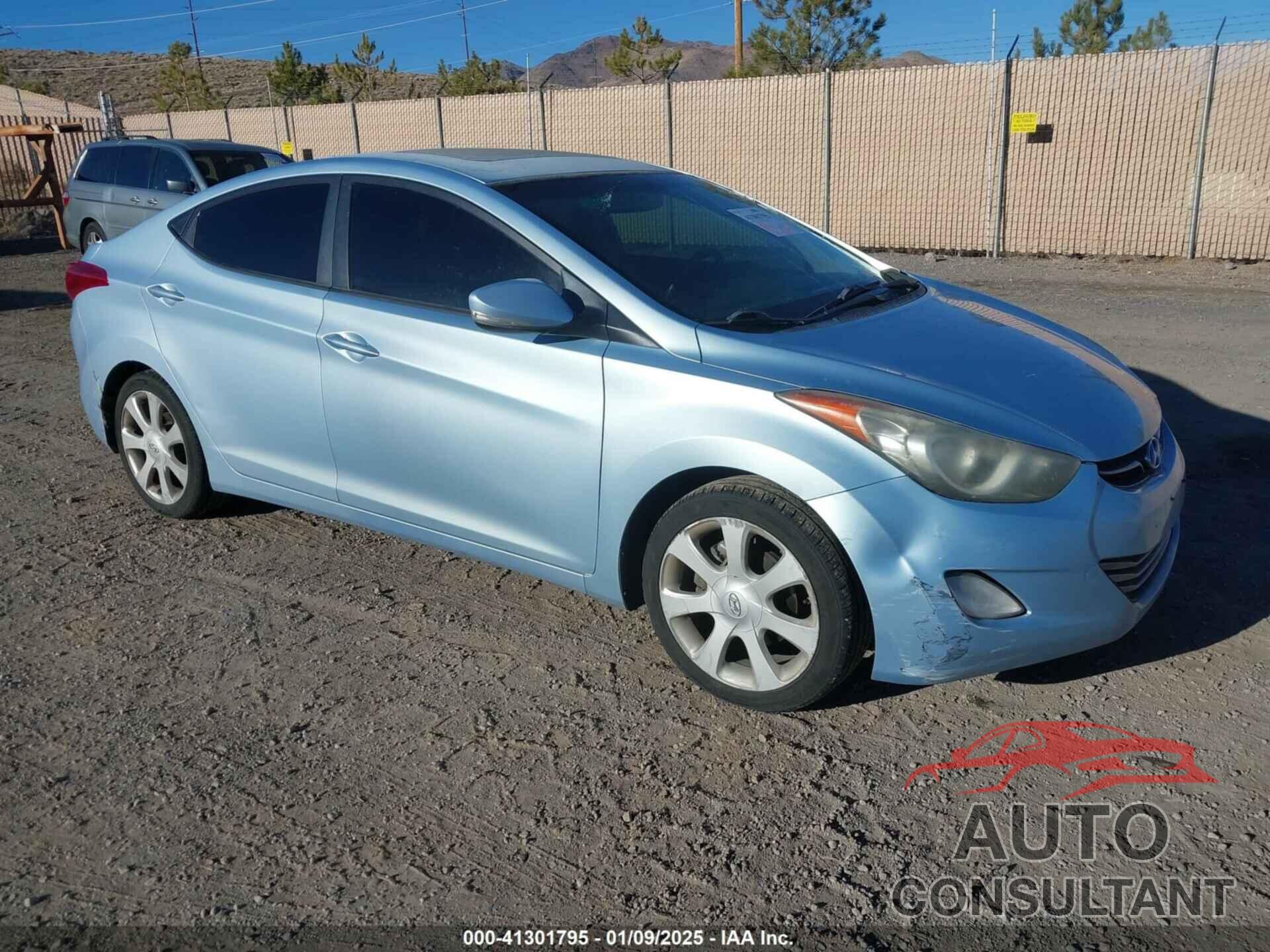 HYUNDAI ELANTRA 2011 - KMHDH4AE2BU132213