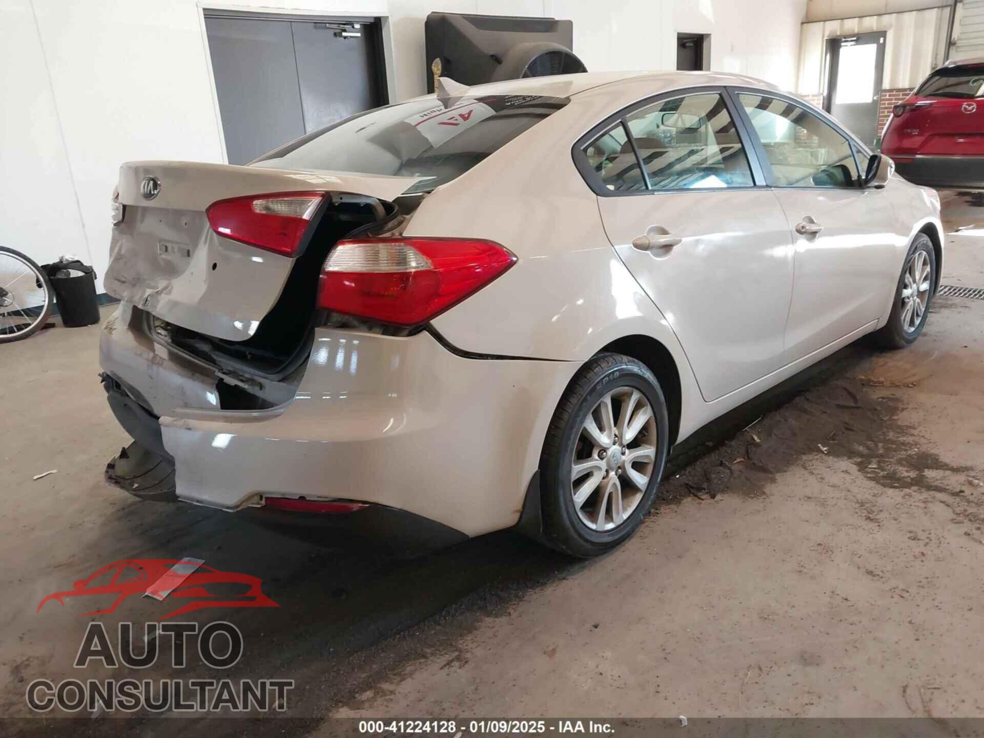KIA FORTE 2015 - KNAFK4A67F5374693