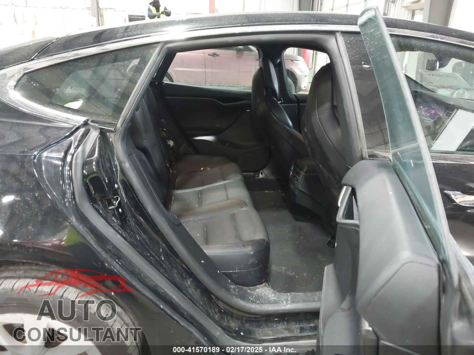 TESLA MODEL S 2018 - 5YJSA1E20JF268247