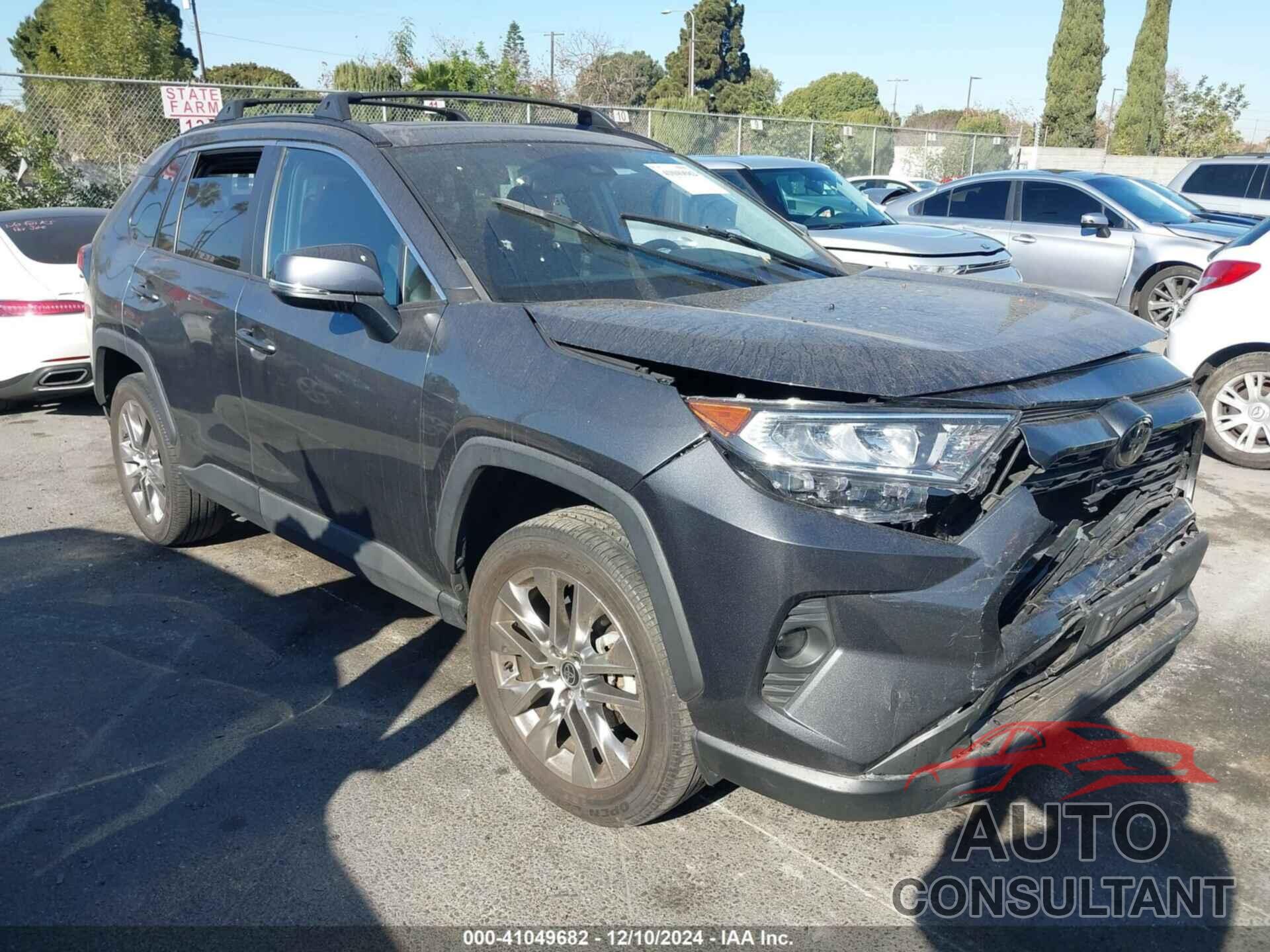 TOYOTA RAV4 2021 - 2T3C1RFV8MC137725