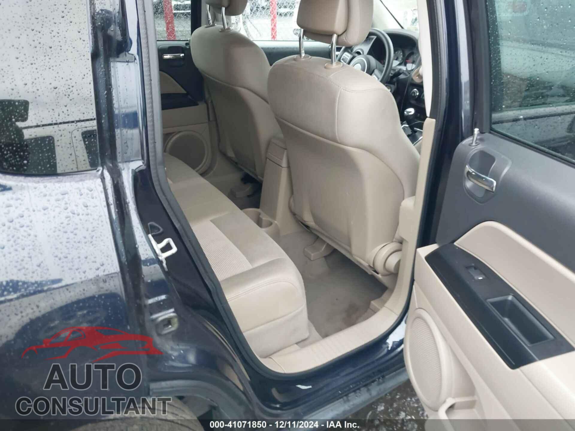 JEEP COMPASS 2011 - 1J4NF1FB2BD163919
