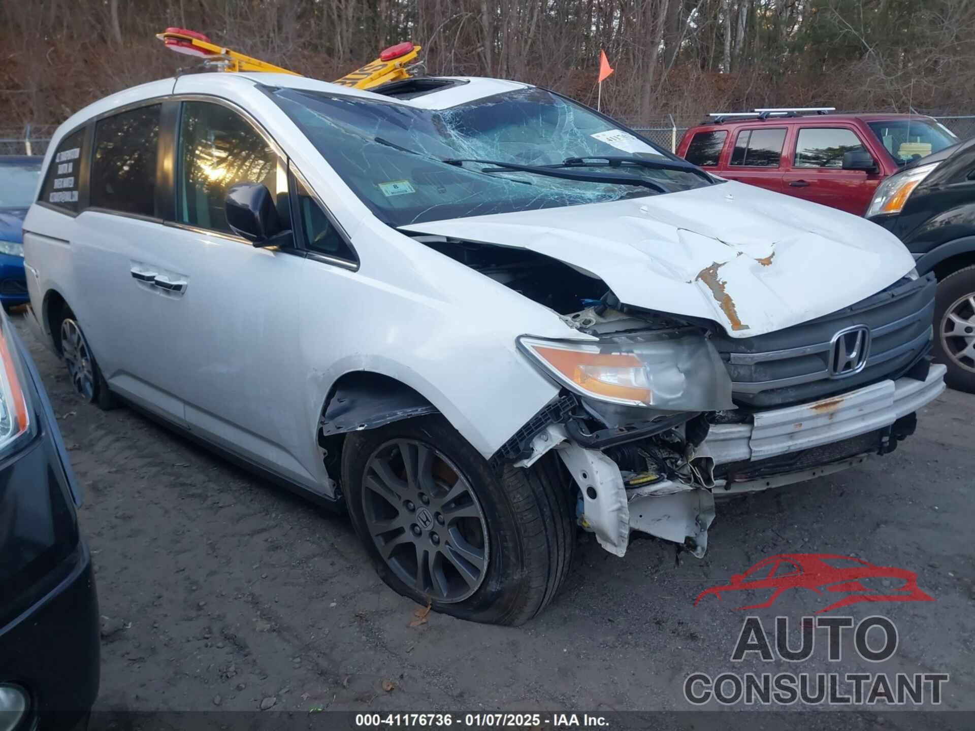 HONDA ODYSSEY 2013 - 5FNRL5H60DB086731