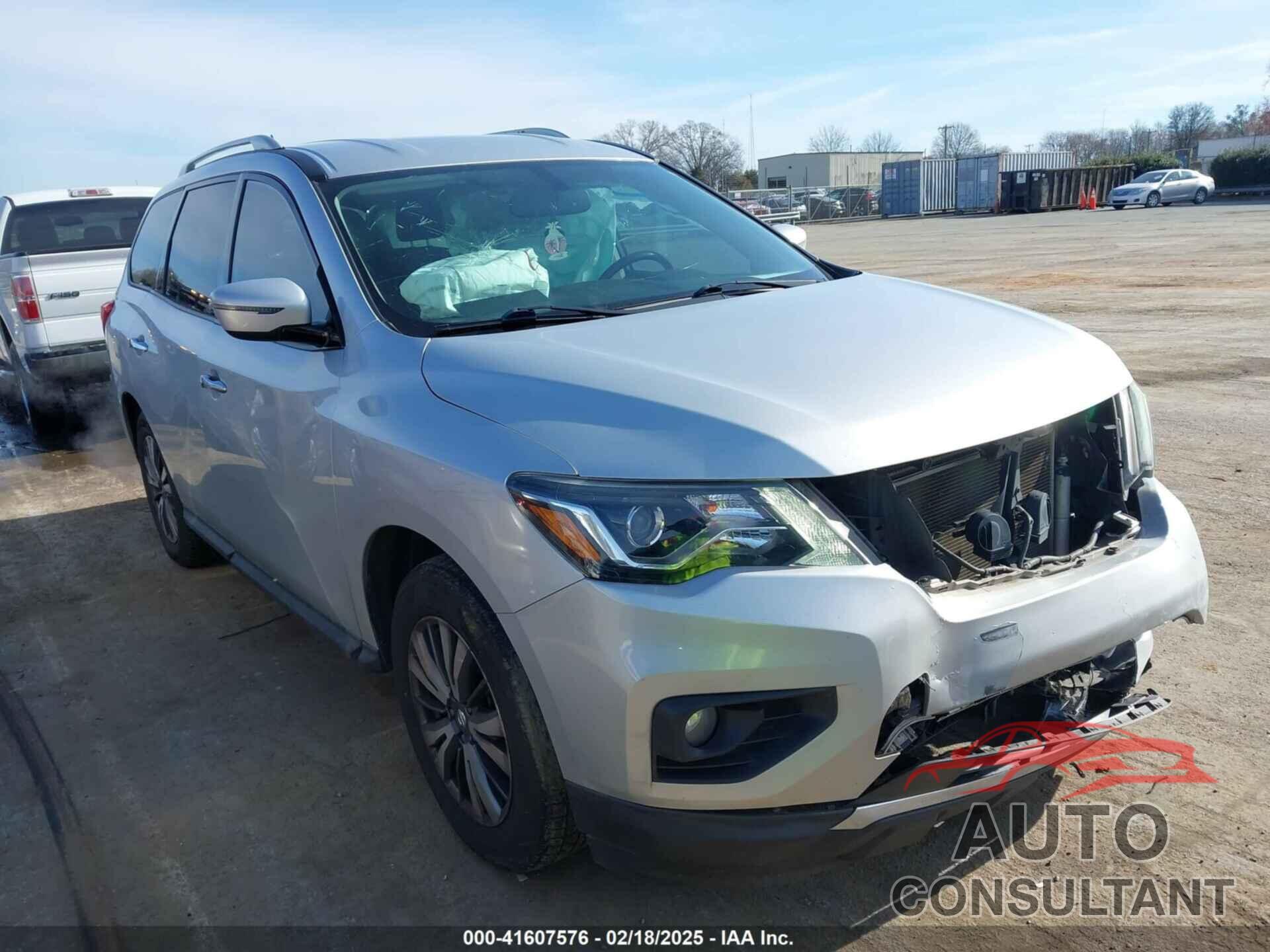 NISSAN PATHFINDER 2018 - 5N1DR2MN9JC643810