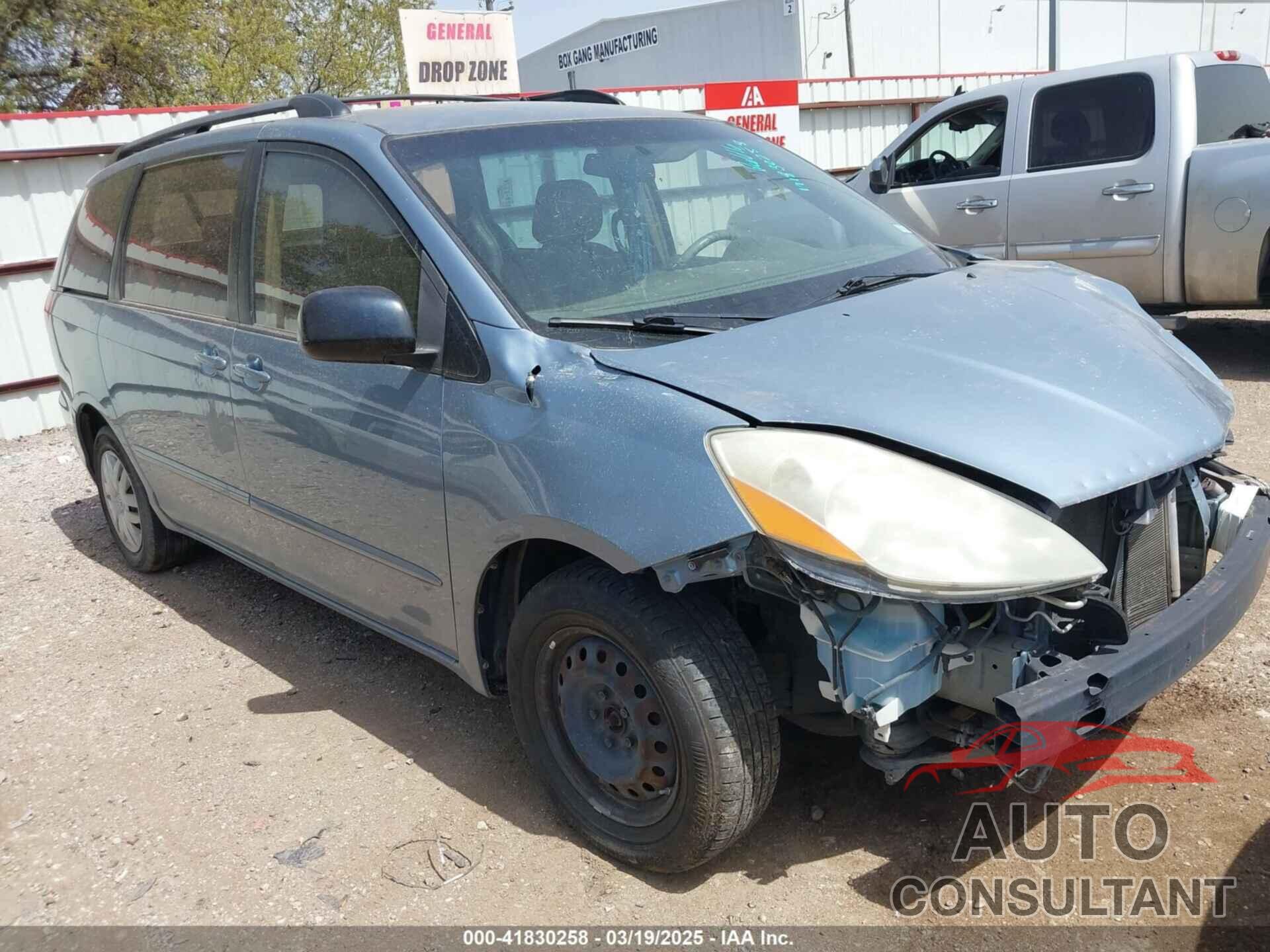 TOYOTA SIENNA 2010 - 5TDKK4CC1AS333869
