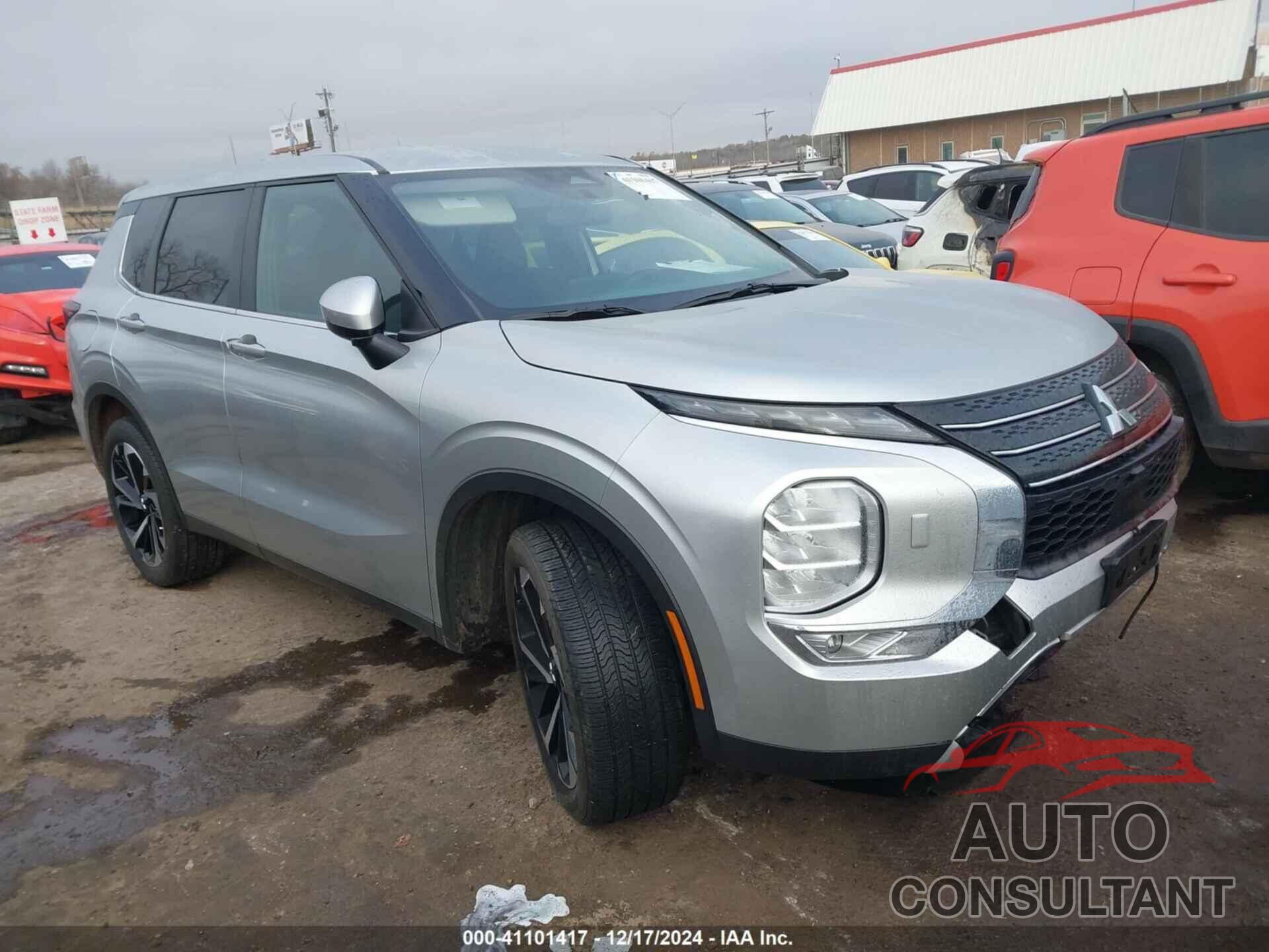 MITSUBISHI OUTLANDER 2023 - JA4J4UA85PZ030275