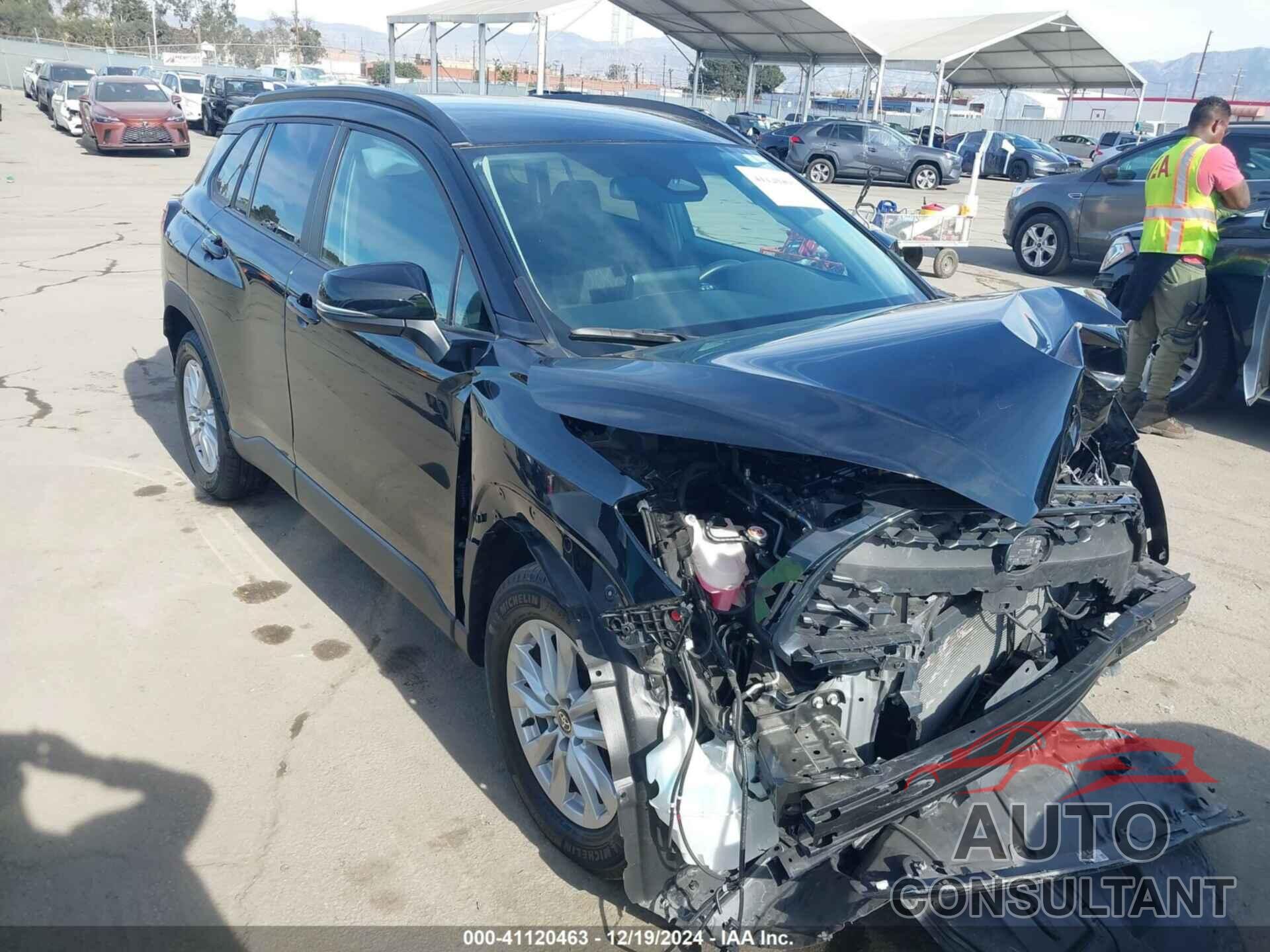 TOYOTA COROLLA CROSS 2023 - 7MUCAAAG3PV058421