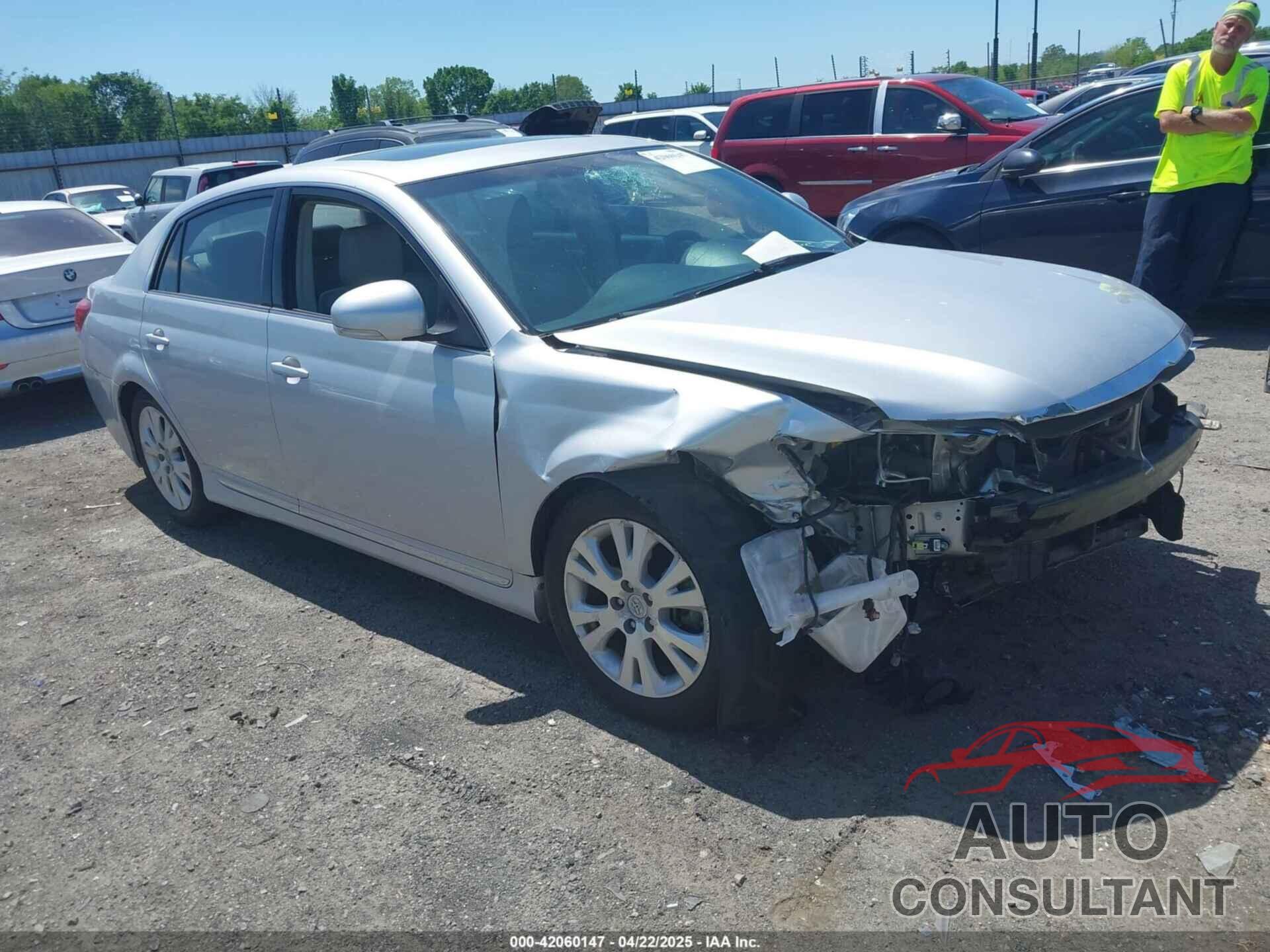 TOYOTA AVALON 2011 - 4T1BK3DBXBU411770