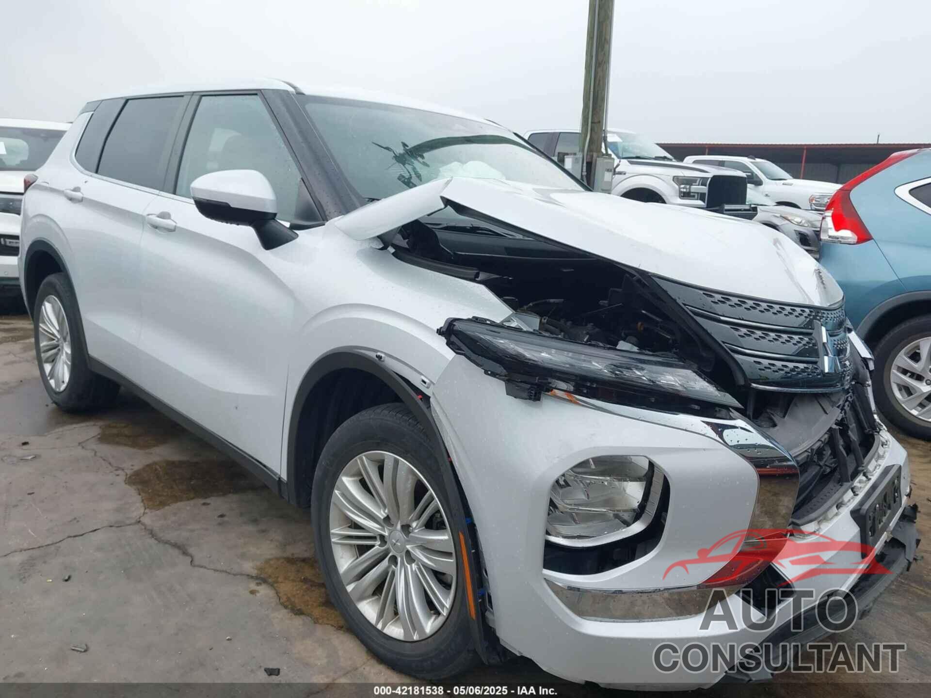 MITSUBISHI OUTLANDER 2023 - JA4J3TA8XPZ010519