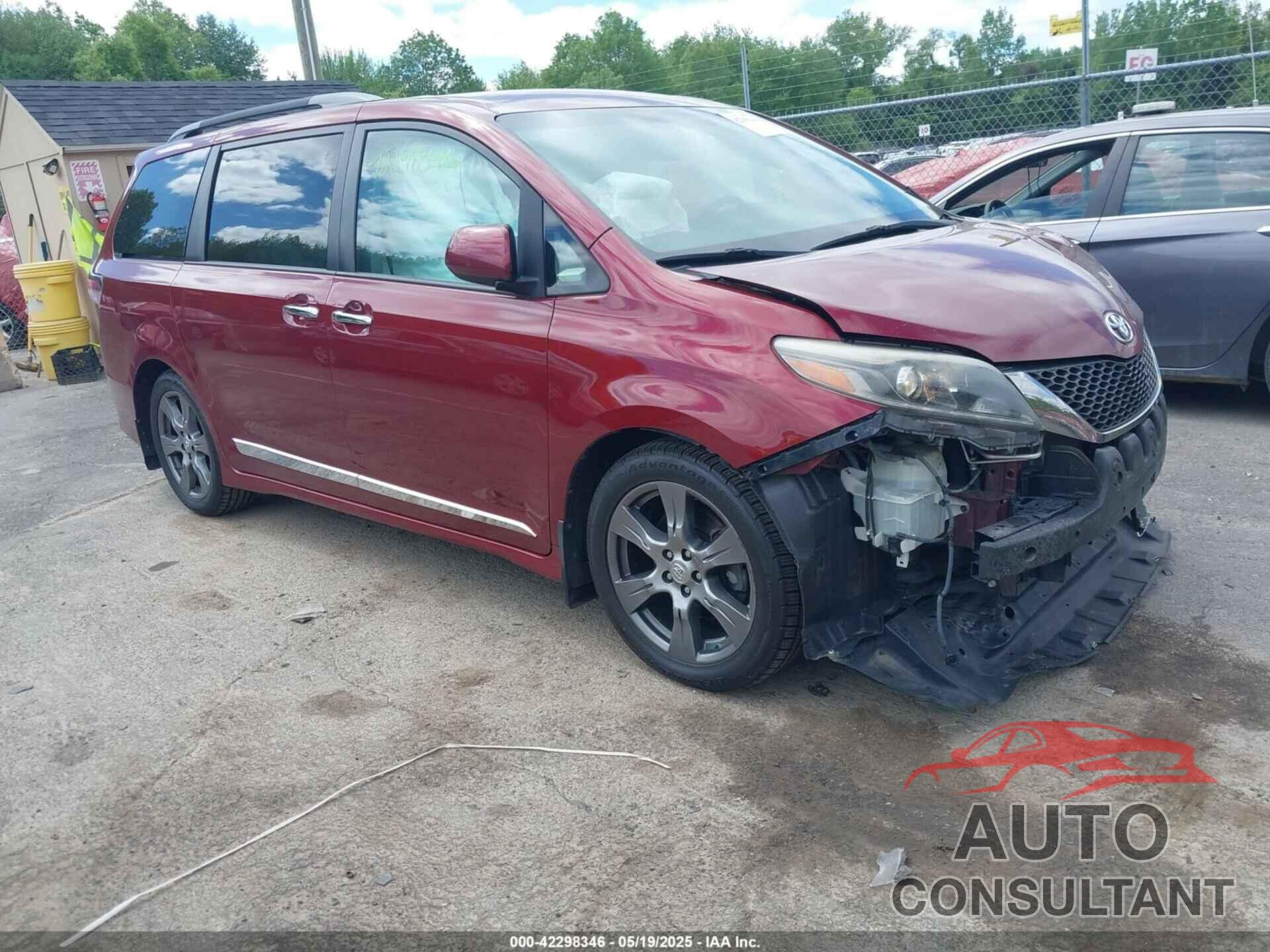 TOYOTA SIENNA 2017 - 5TDXZ3DC8HS843396