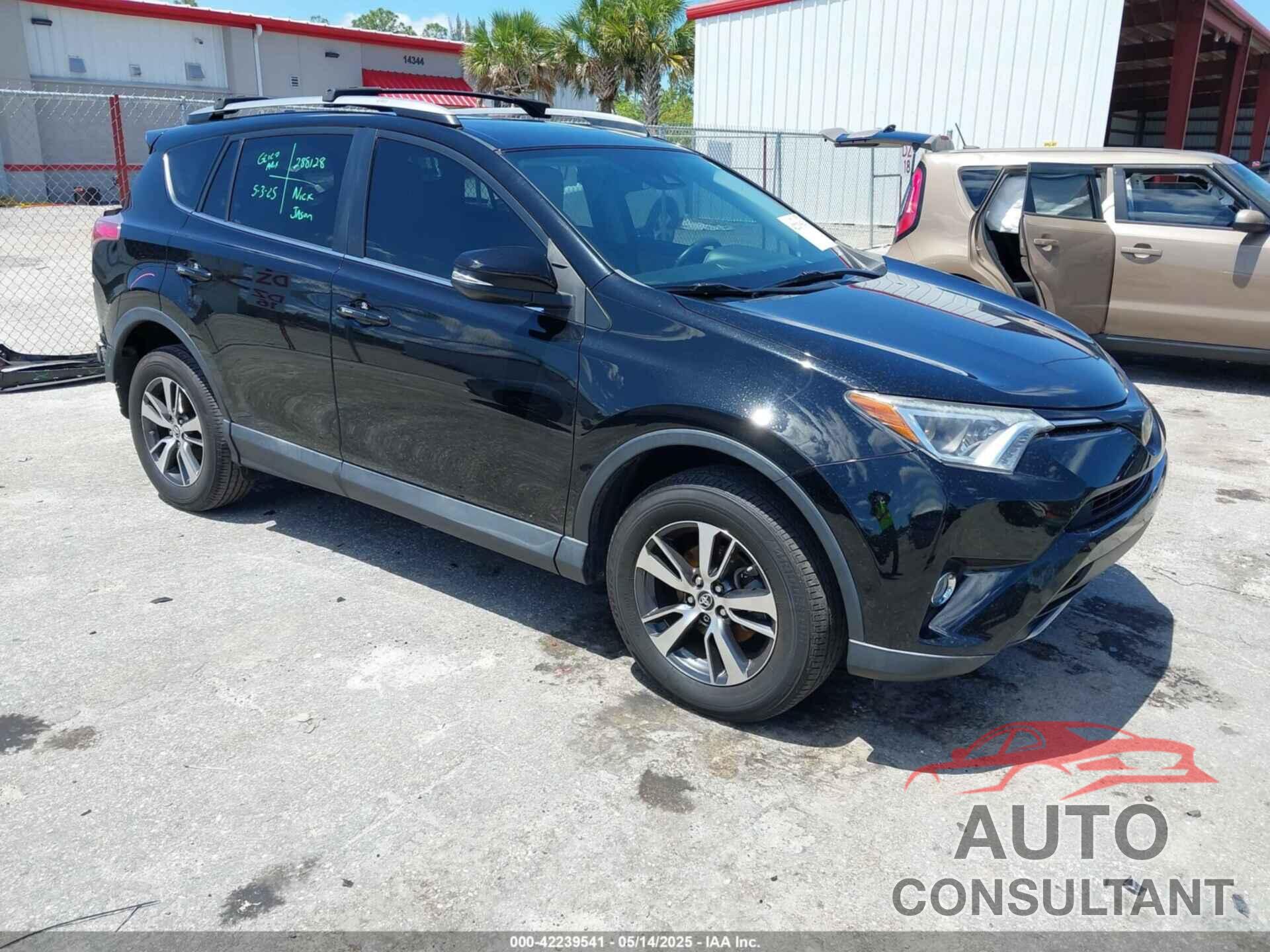 TOYOTA RAV4 2018 - 2T3RFREV4JW753672
