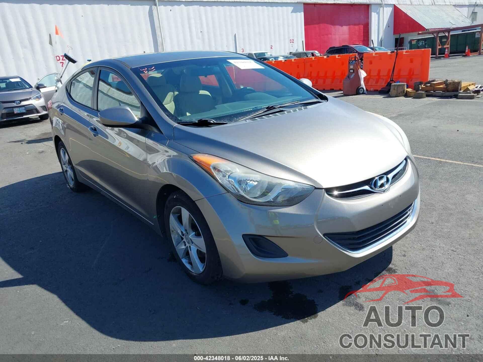 HYUNDAI ELANTRA 2013 - 5NPDH4AE8DH301474