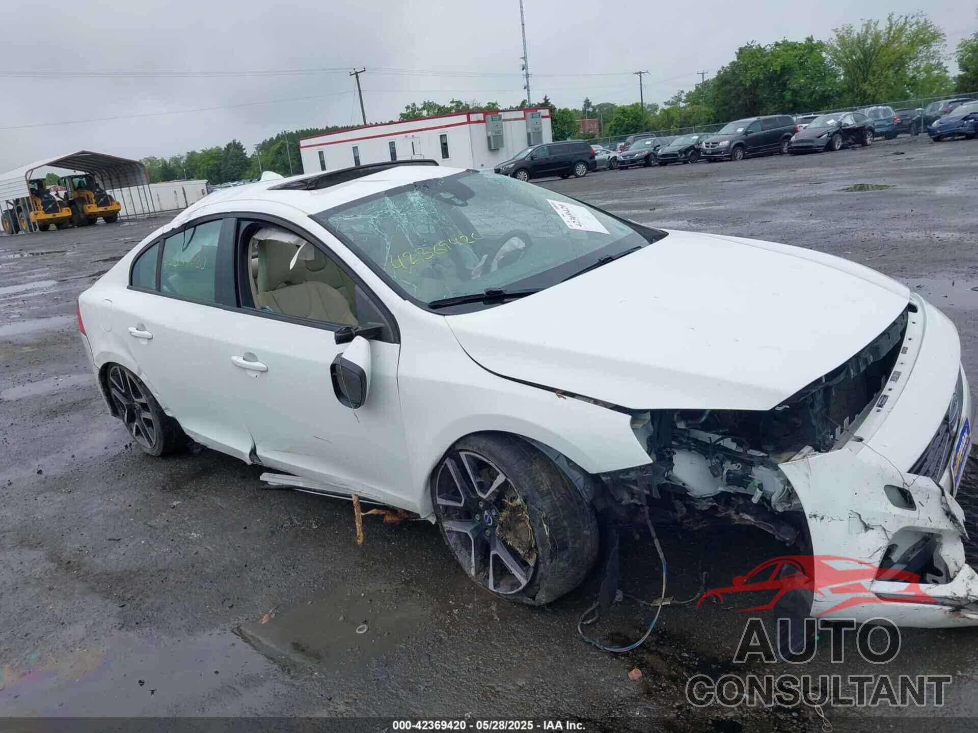 VOLVO S60 2017 - YV140MTL6H2437364
