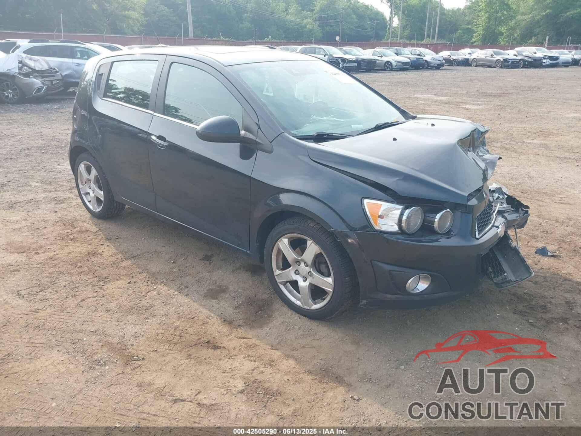 CHEVROLET SONIC 2014 - 1G1JE6SG6E4133843