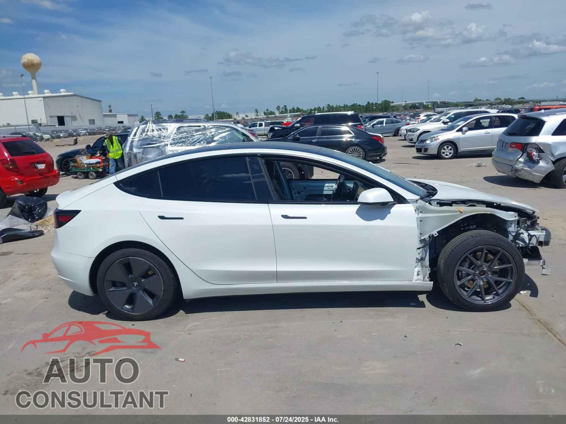 TESLA MODEL 3 2021 - 5YJ3E1EB4MF983397
