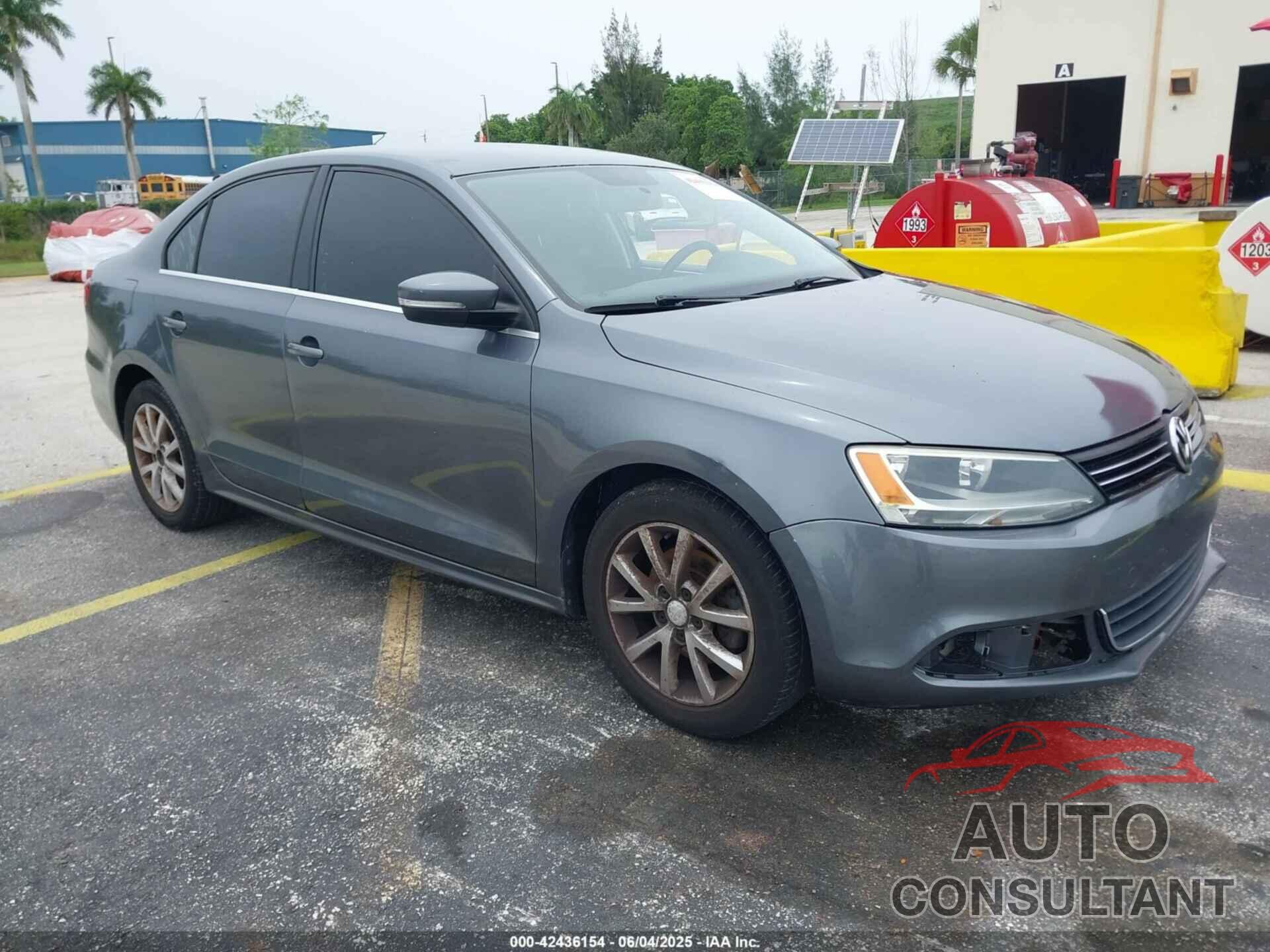 VOLKSWAGEN JETTA 2013 - 3VWDP7AJ7DM366924