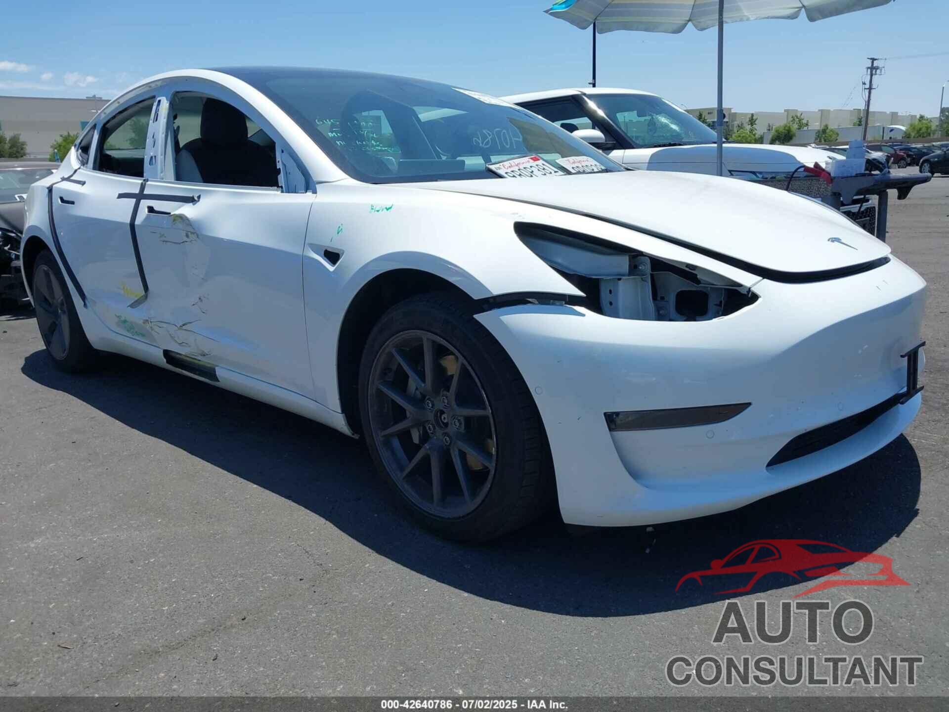 TESLA MODEL 3 2022 - 5YJ3E1EB9NF267595