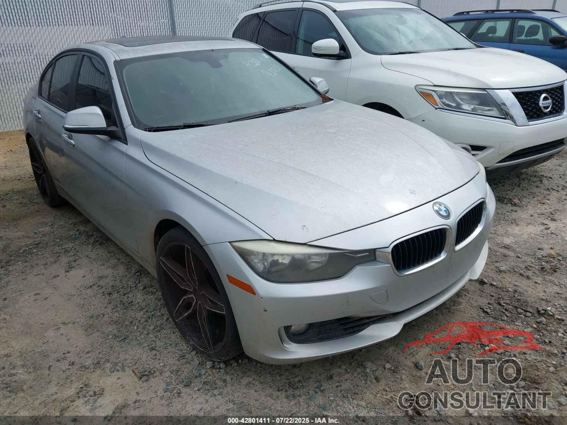 BMW 328I 2014 - WBA3A5G52ENP31318