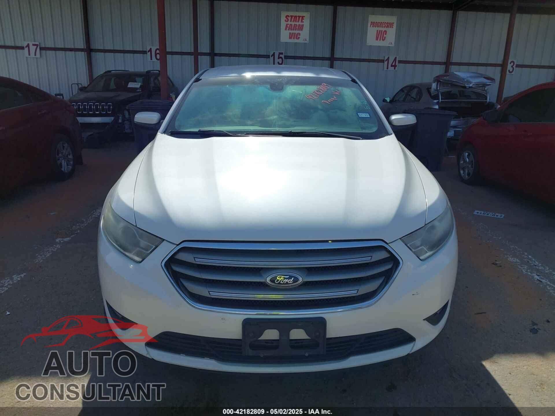 FORD TAURUS 2015 - 1FAHP2E87FG188711